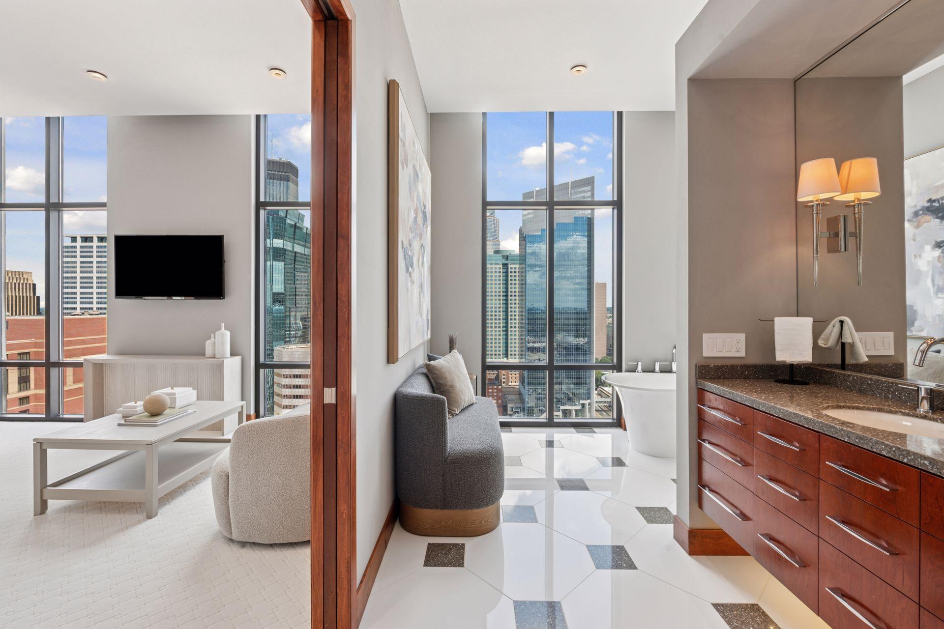 201 S 11th Street Unit: 2600