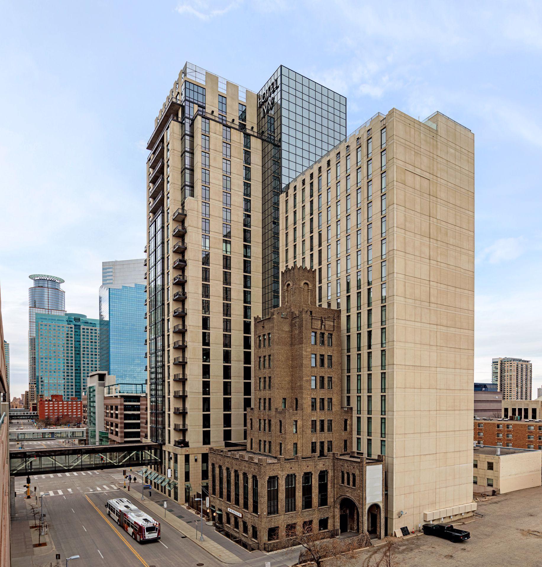 201 S 11th Street Unit: 2600