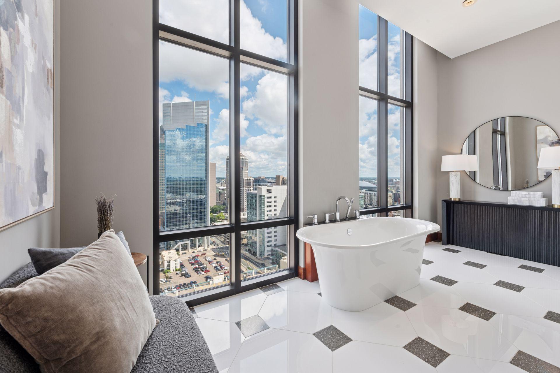 201 S 11th Street Unit: 2600