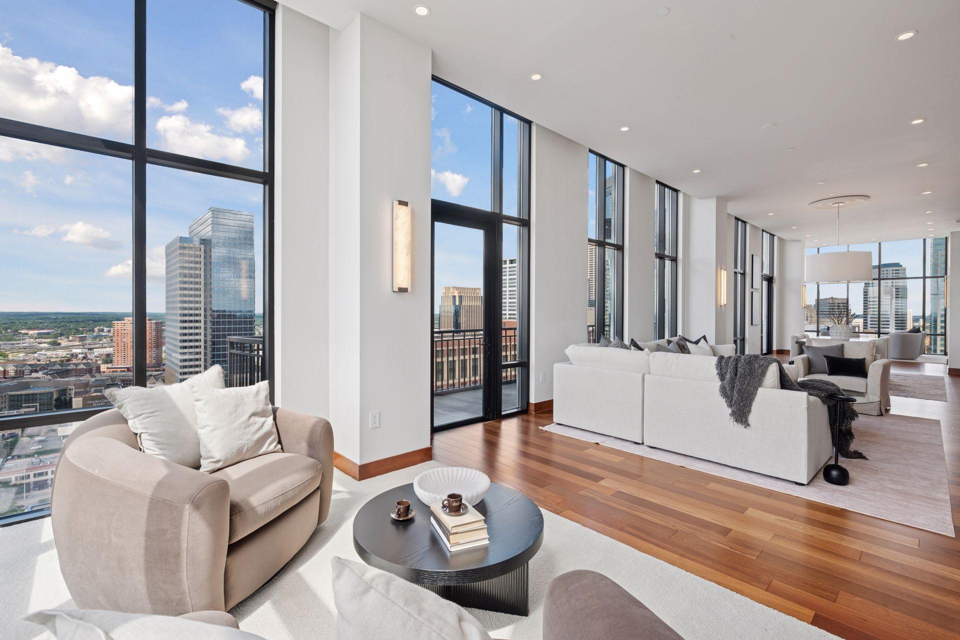 201 S 11th Street Unit: 2600