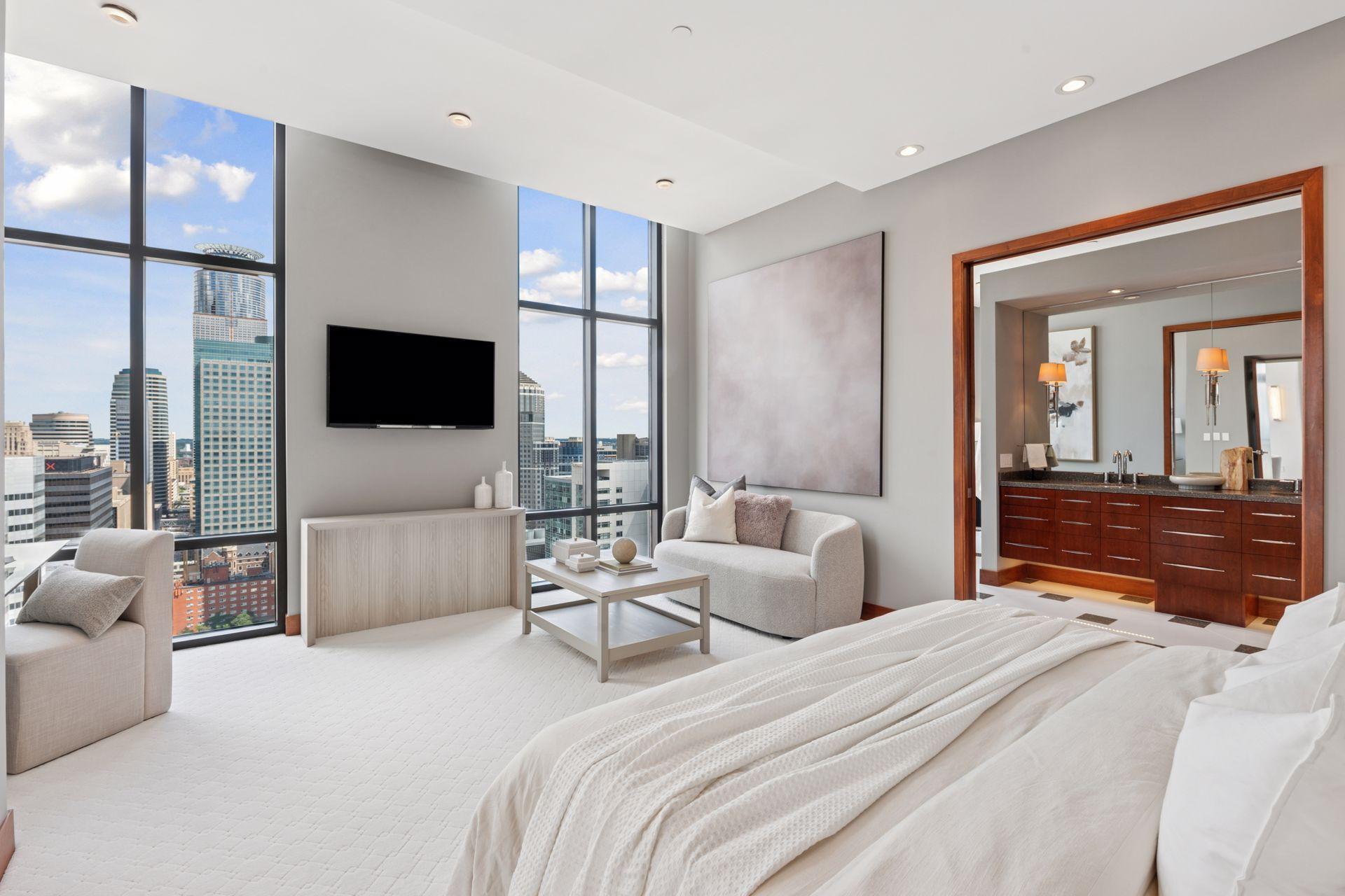 201 S 11th Street Unit: 2600