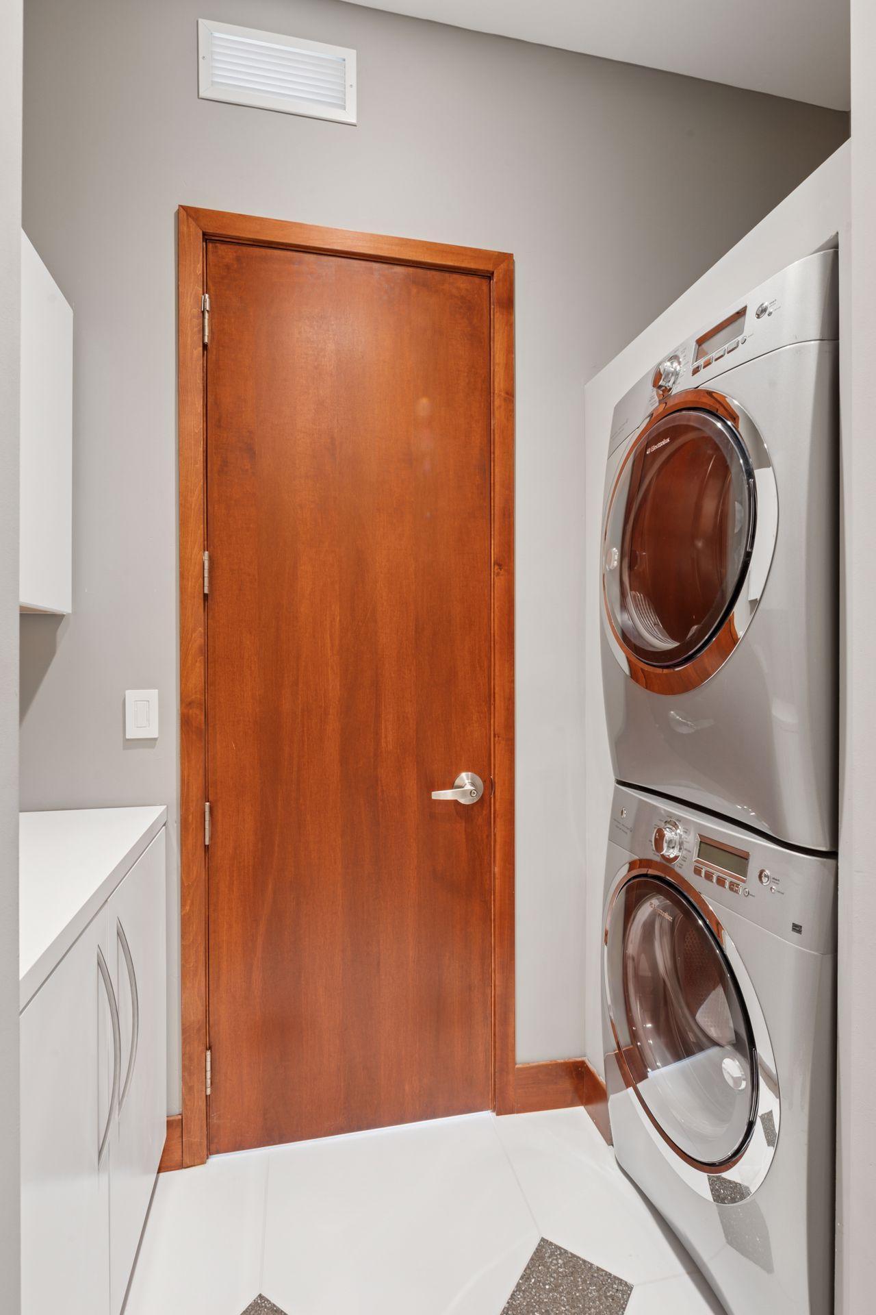 201 S 11th Street Unit: 2600