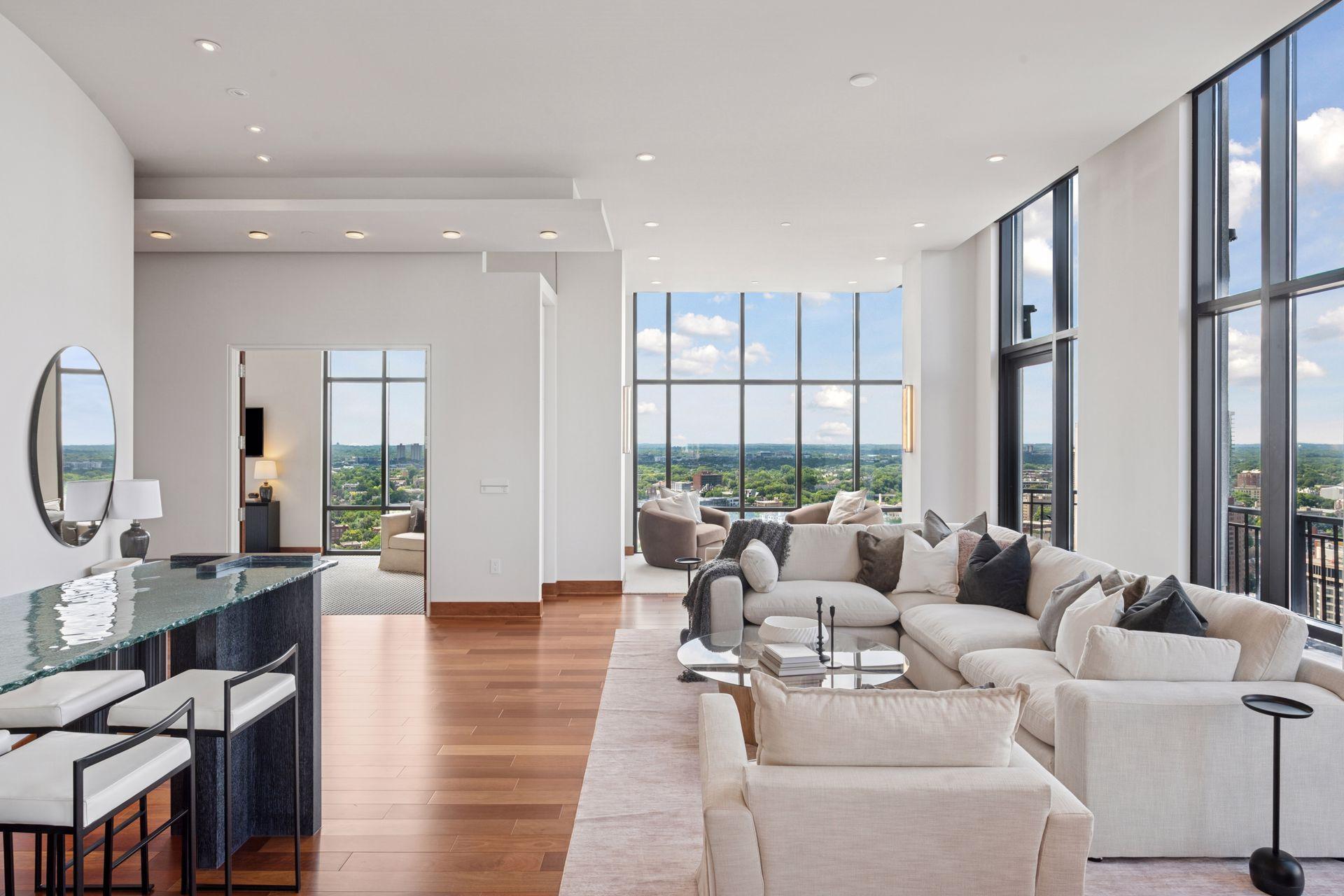 201 S 11th Street Unit: 2600