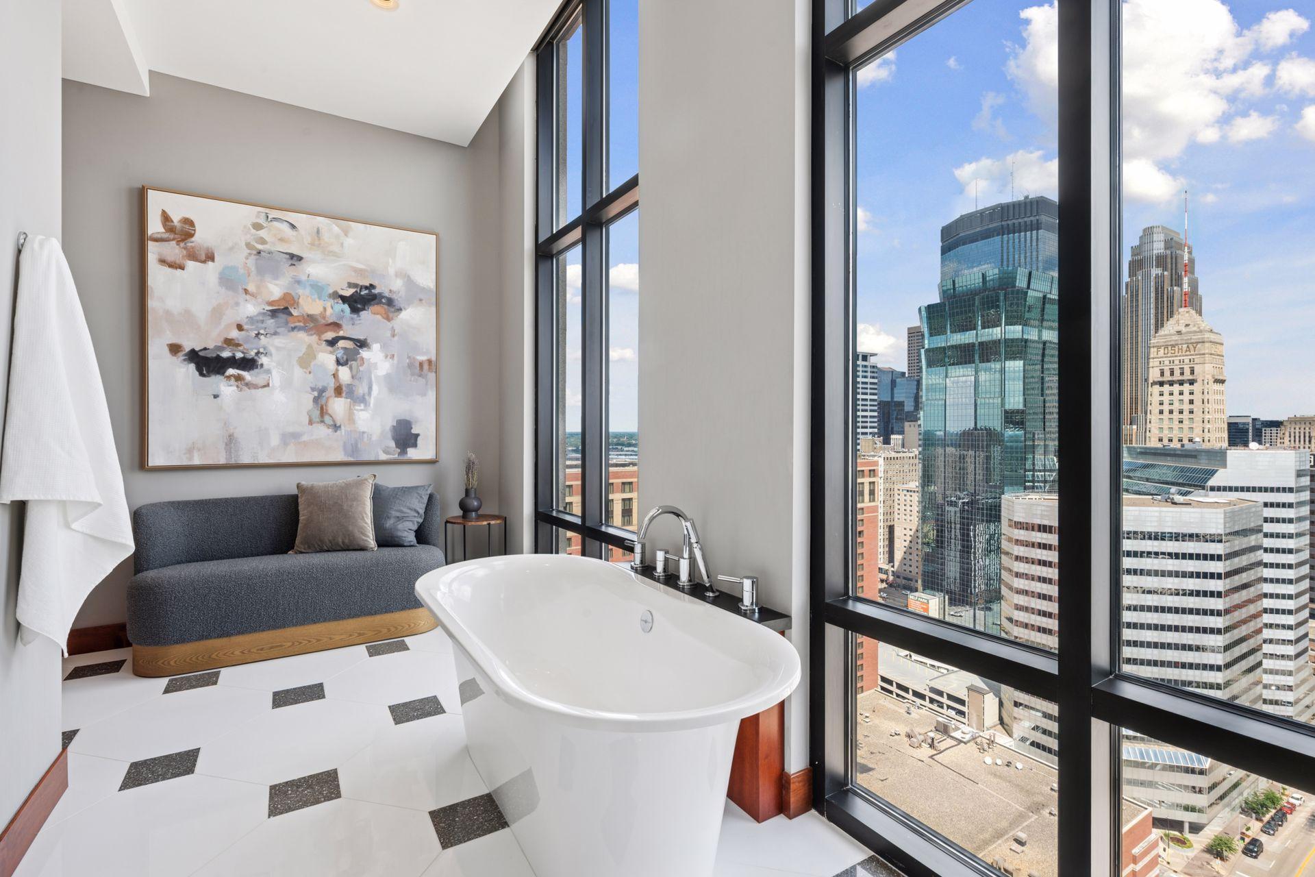 201 S 11th Street Unit: 2600