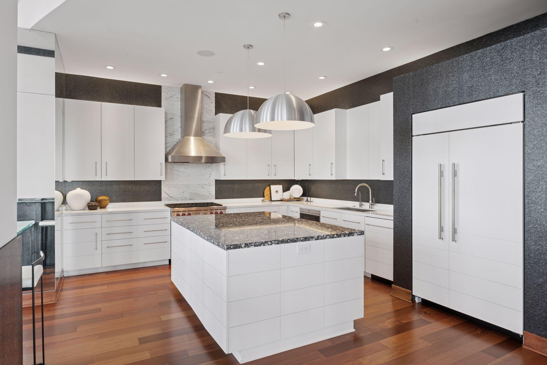 201 S 11th Street Unit: 2600