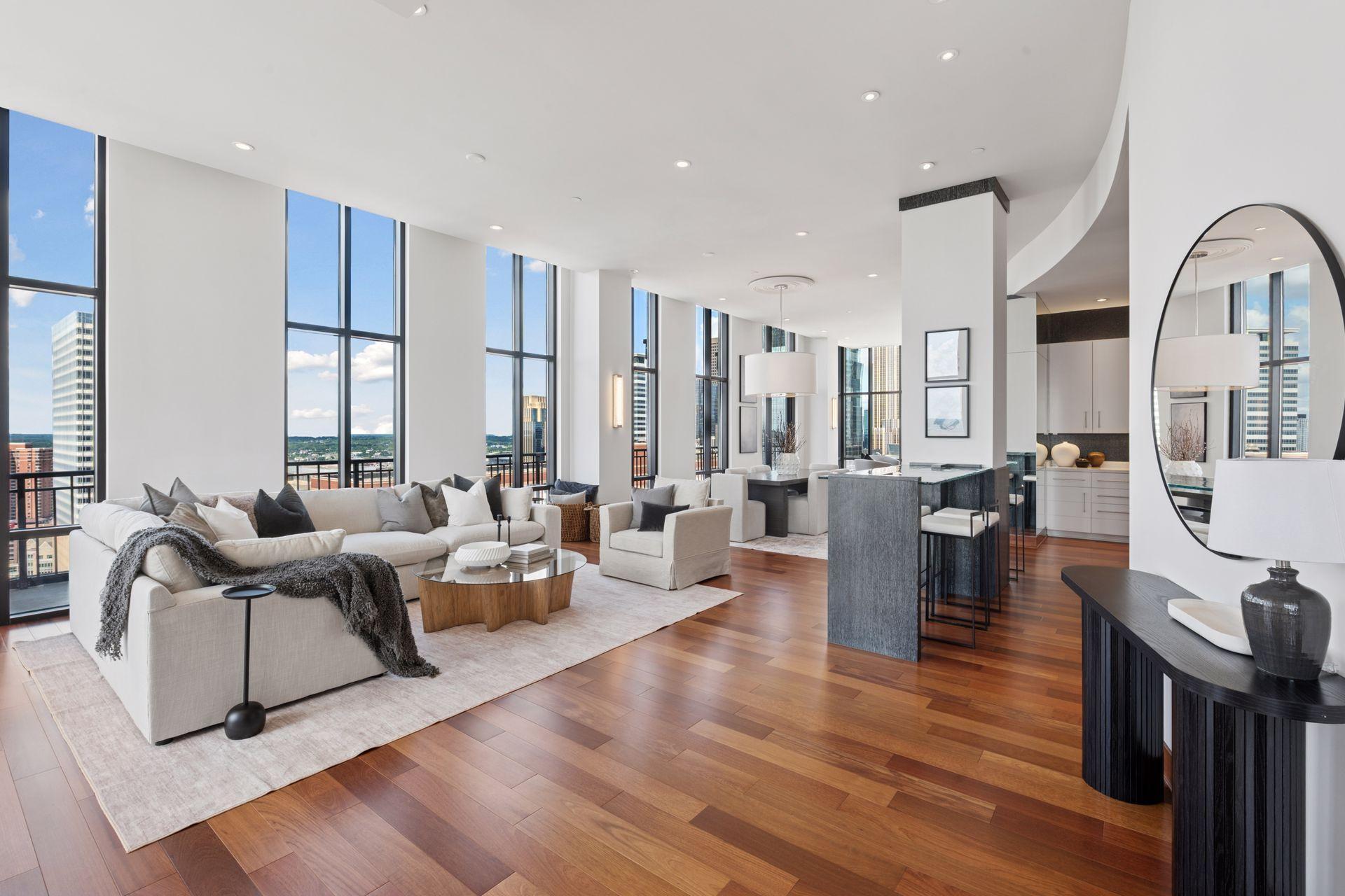 201 S 11th Street Unit: 2600