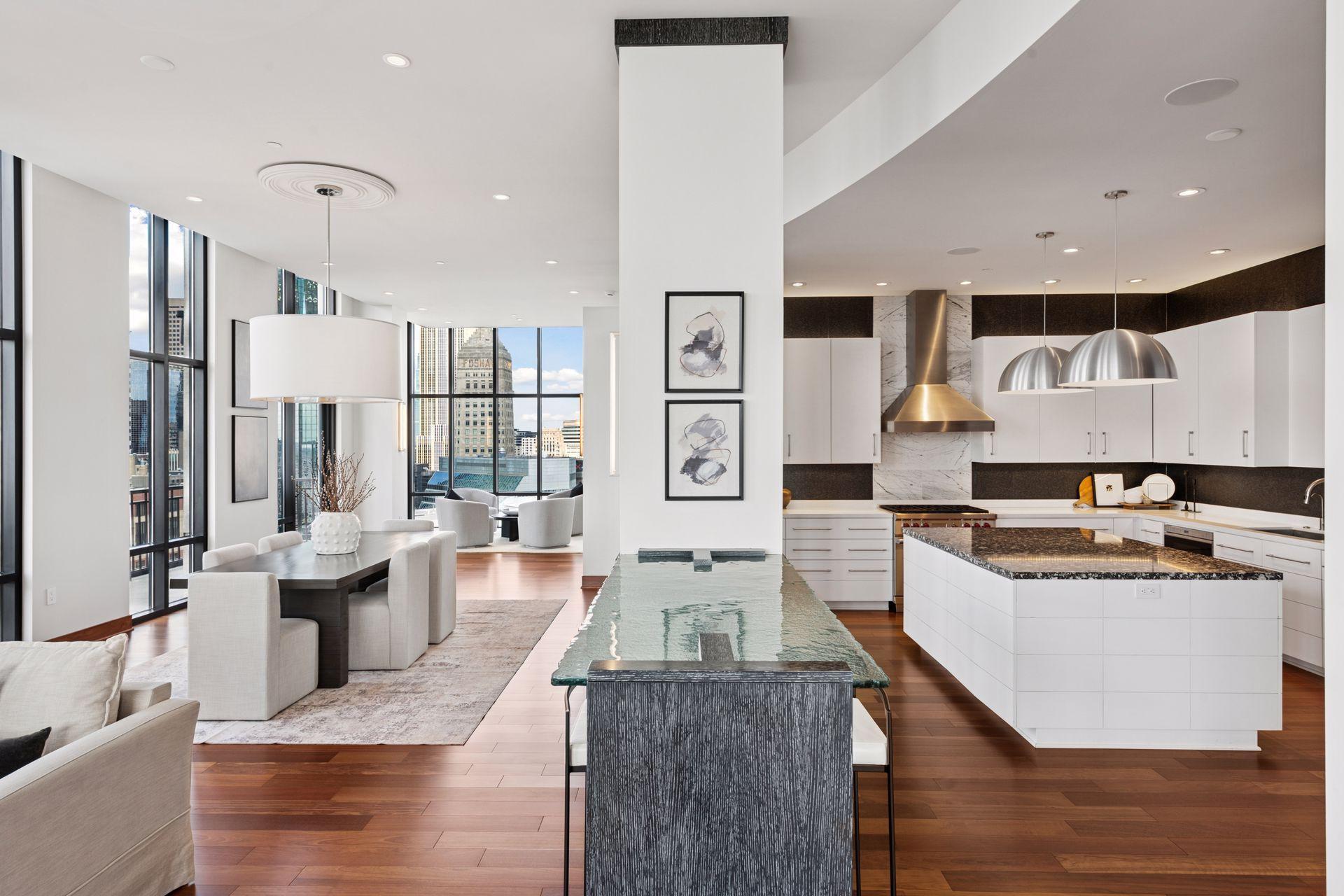 201 S 11th Street Unit: 2600