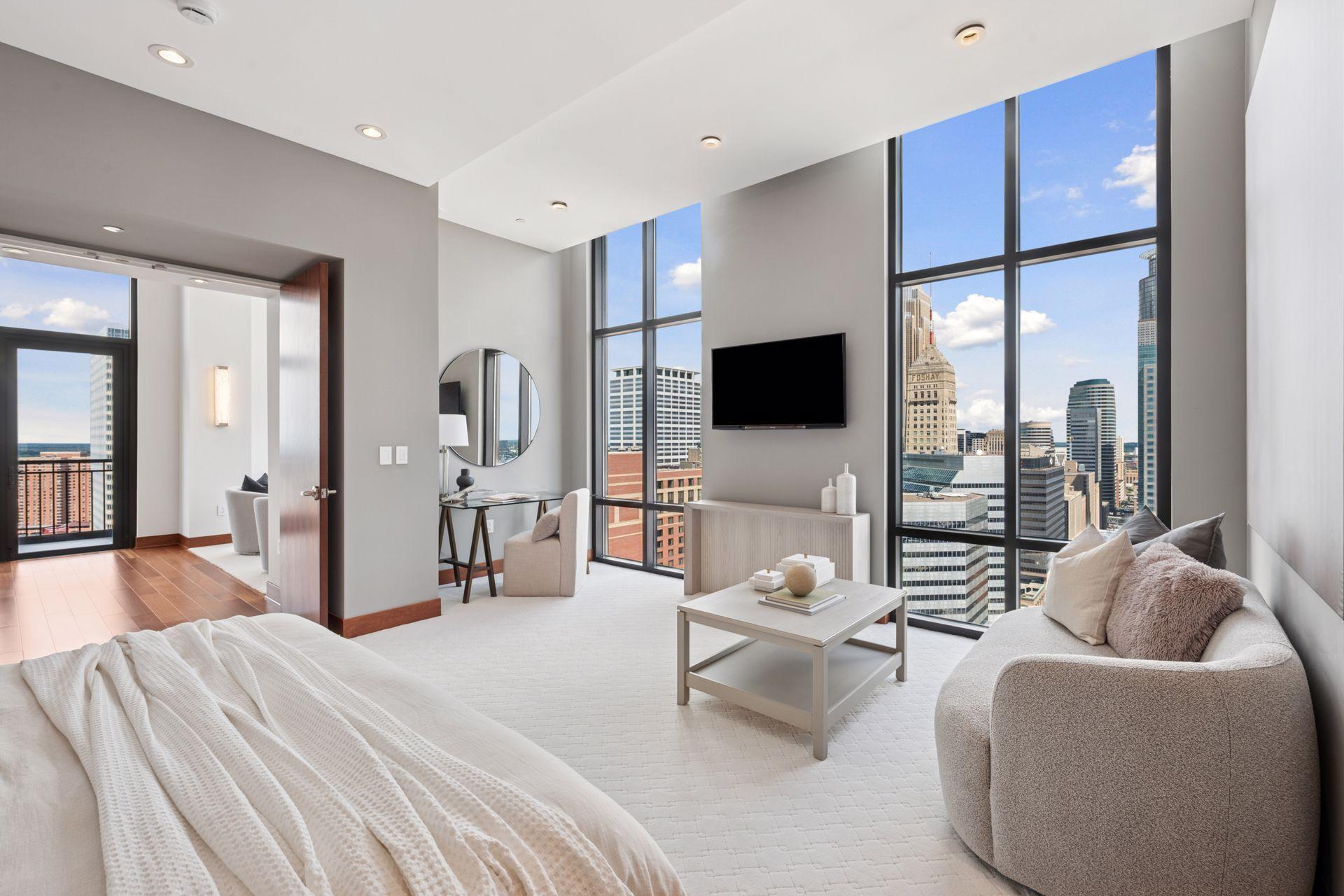 201 S 11th Street Unit: 2600