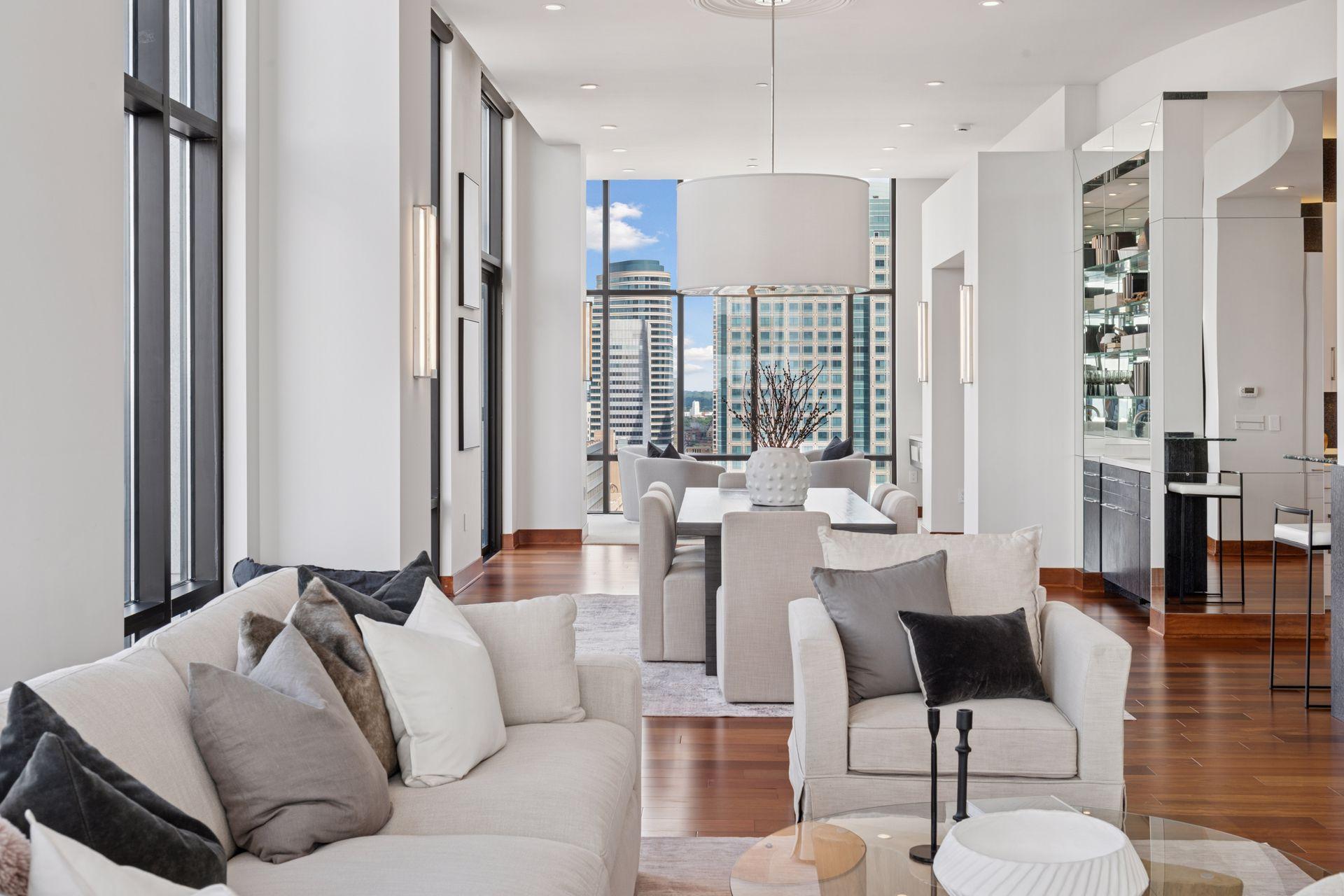 201 S 11th Street Unit: 2600