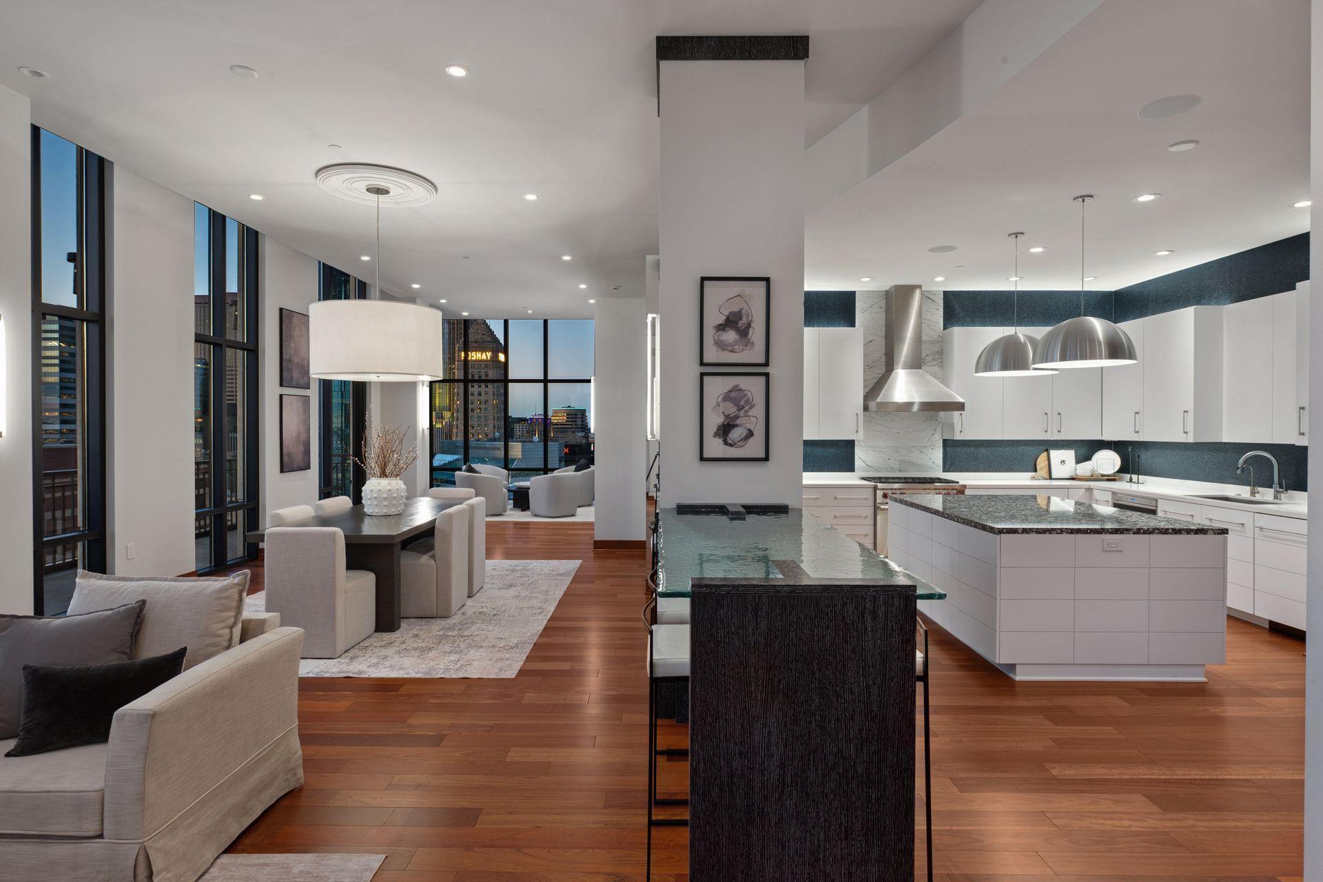 201 S 11th Street Unit: 2600