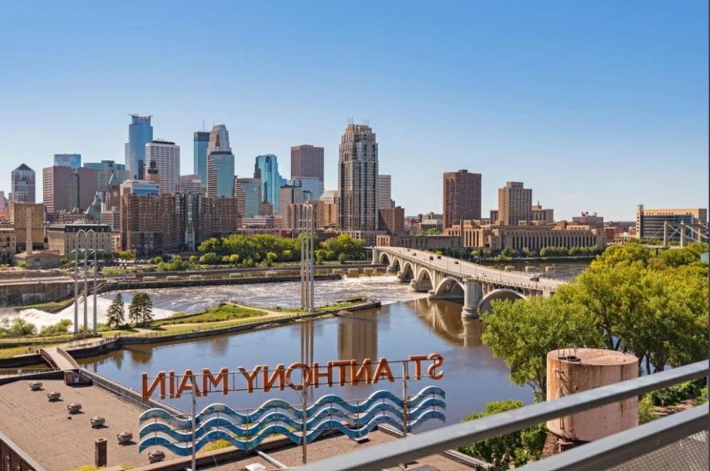 20 2nd Street NE Unit: P601