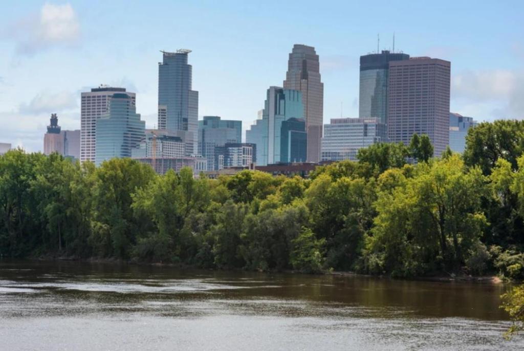 20 2nd Street NE Unit: P601