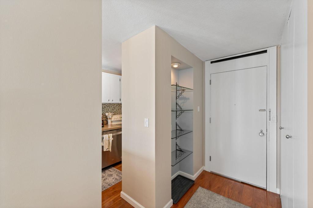 19 S 1st Street Unit: B1503