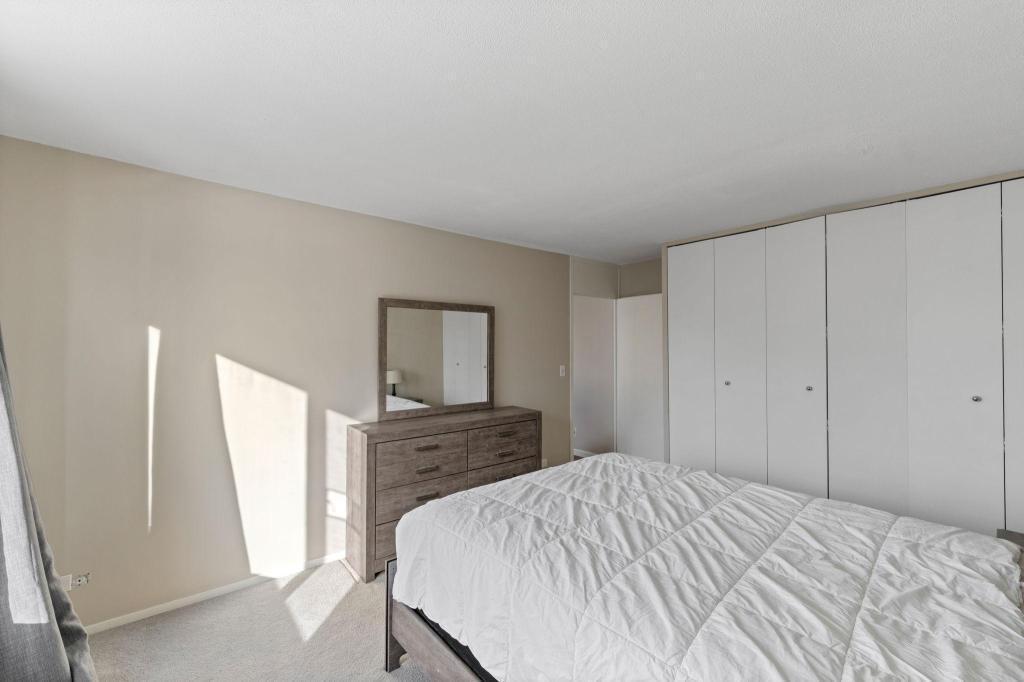 19 S 1st Street Unit: B1503