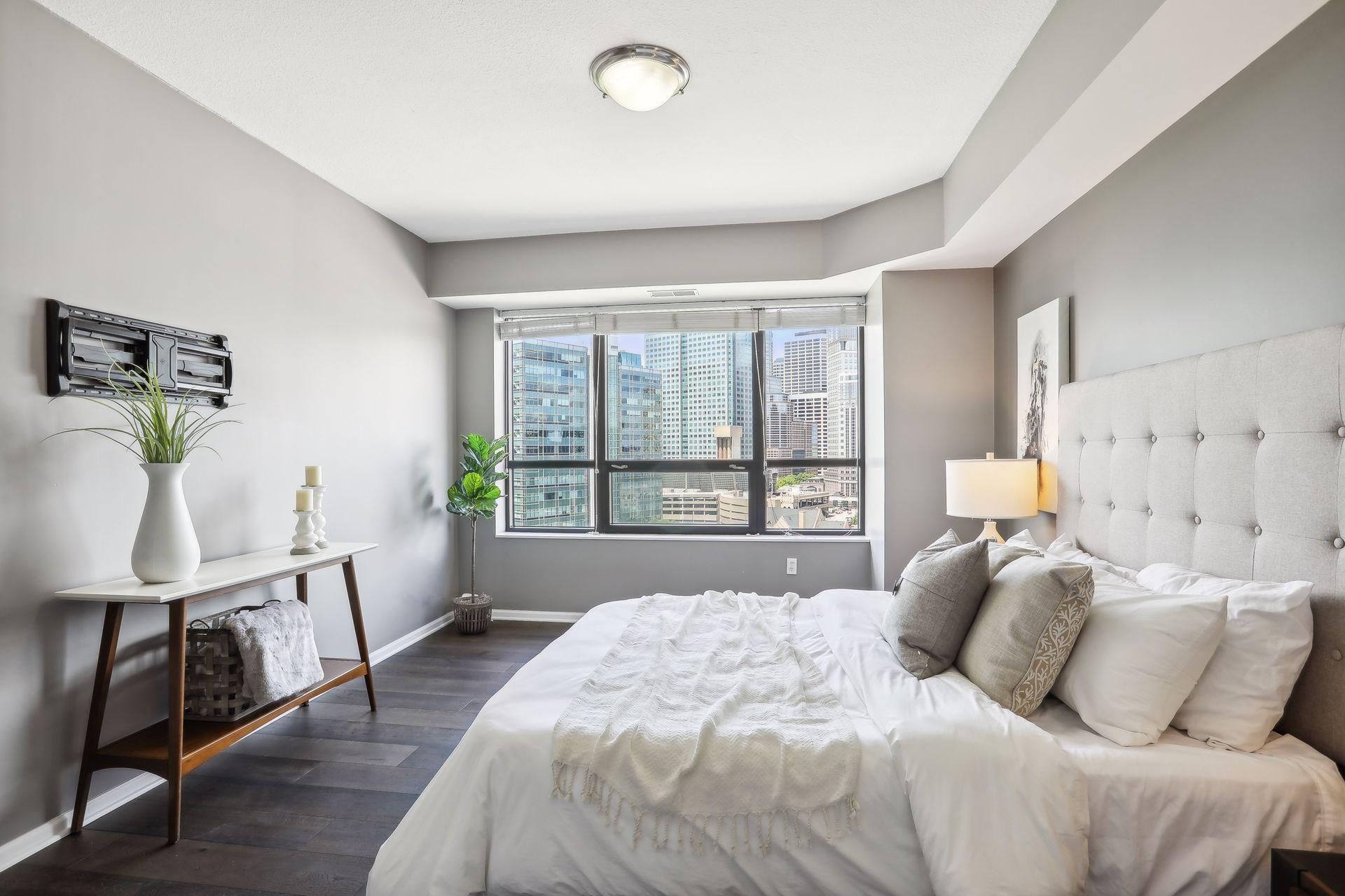 500 E Grant Street Unit: 1102