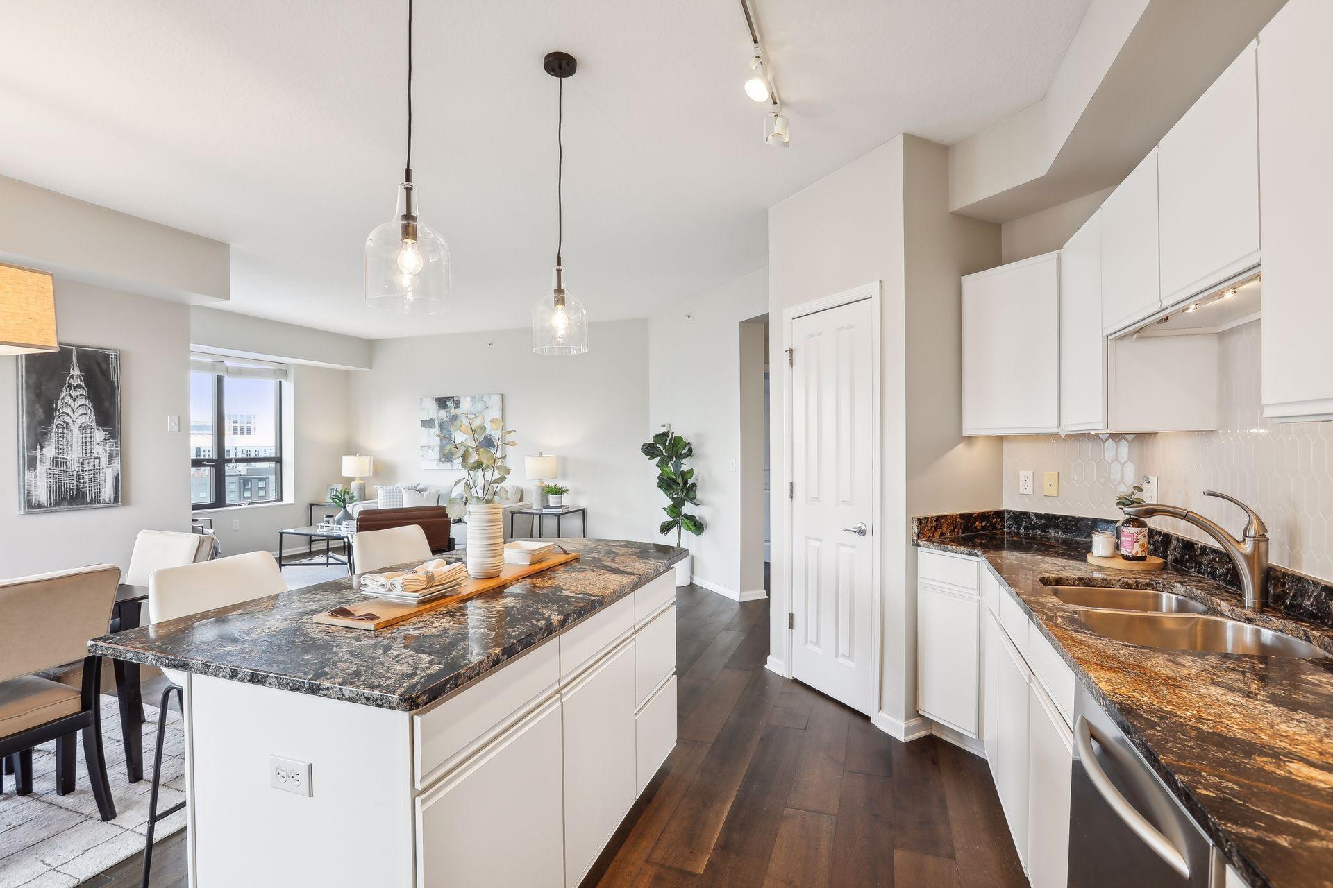 500 E Grant Street Unit: 1102