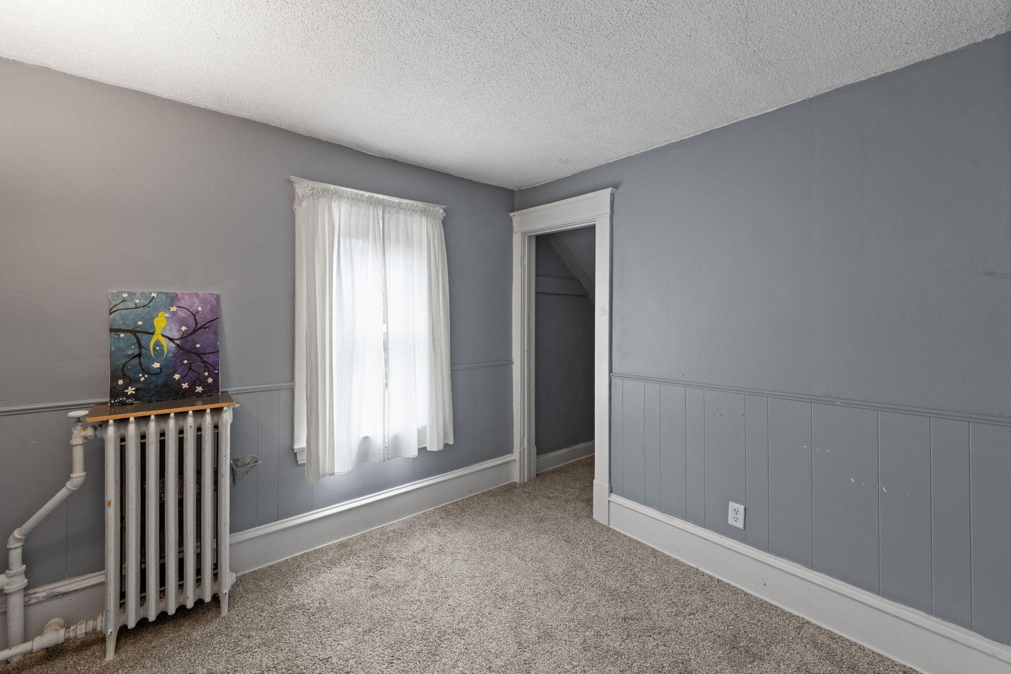 2745 Columbus Avenue