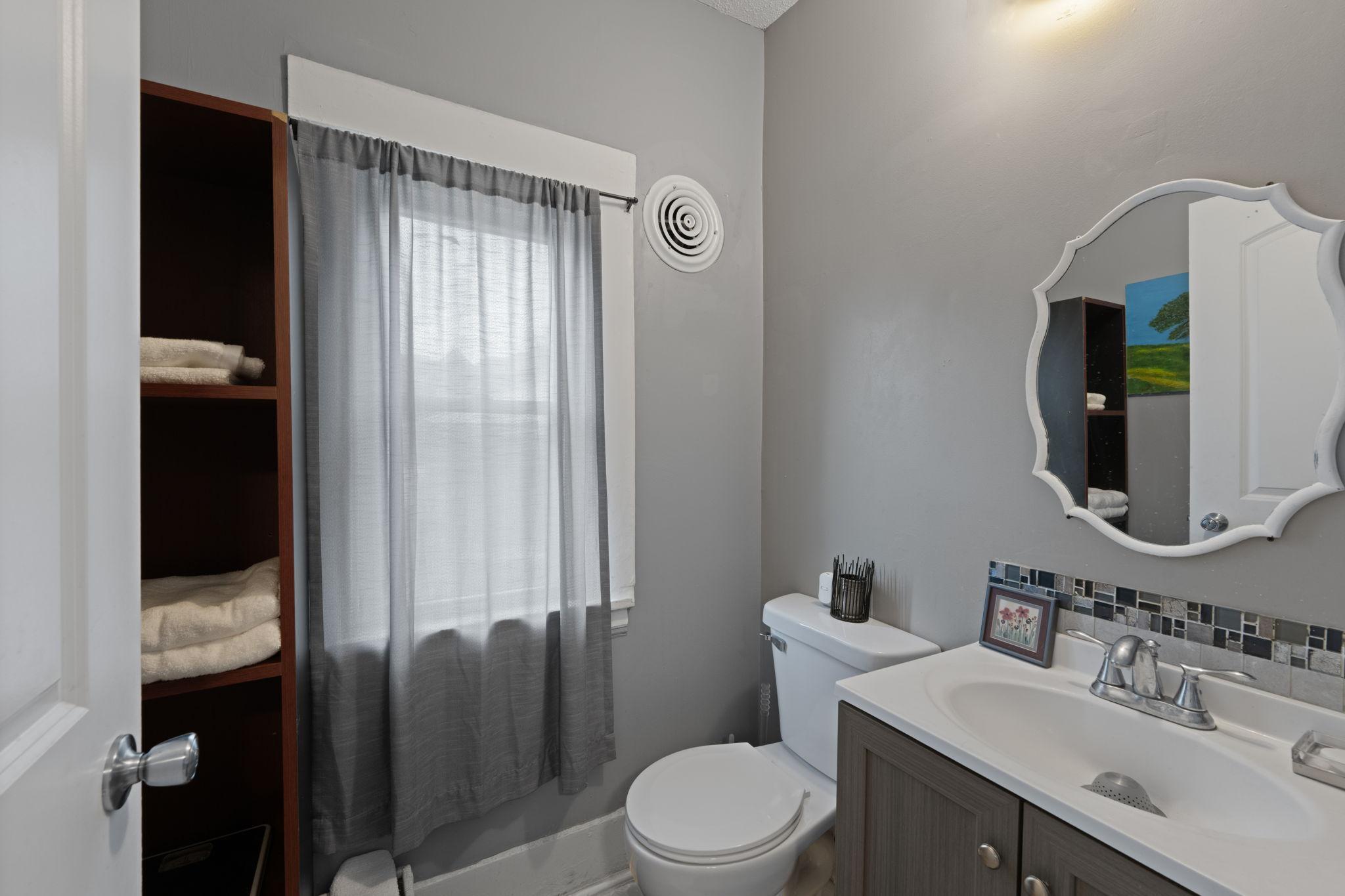 2745 Columbus Avenue