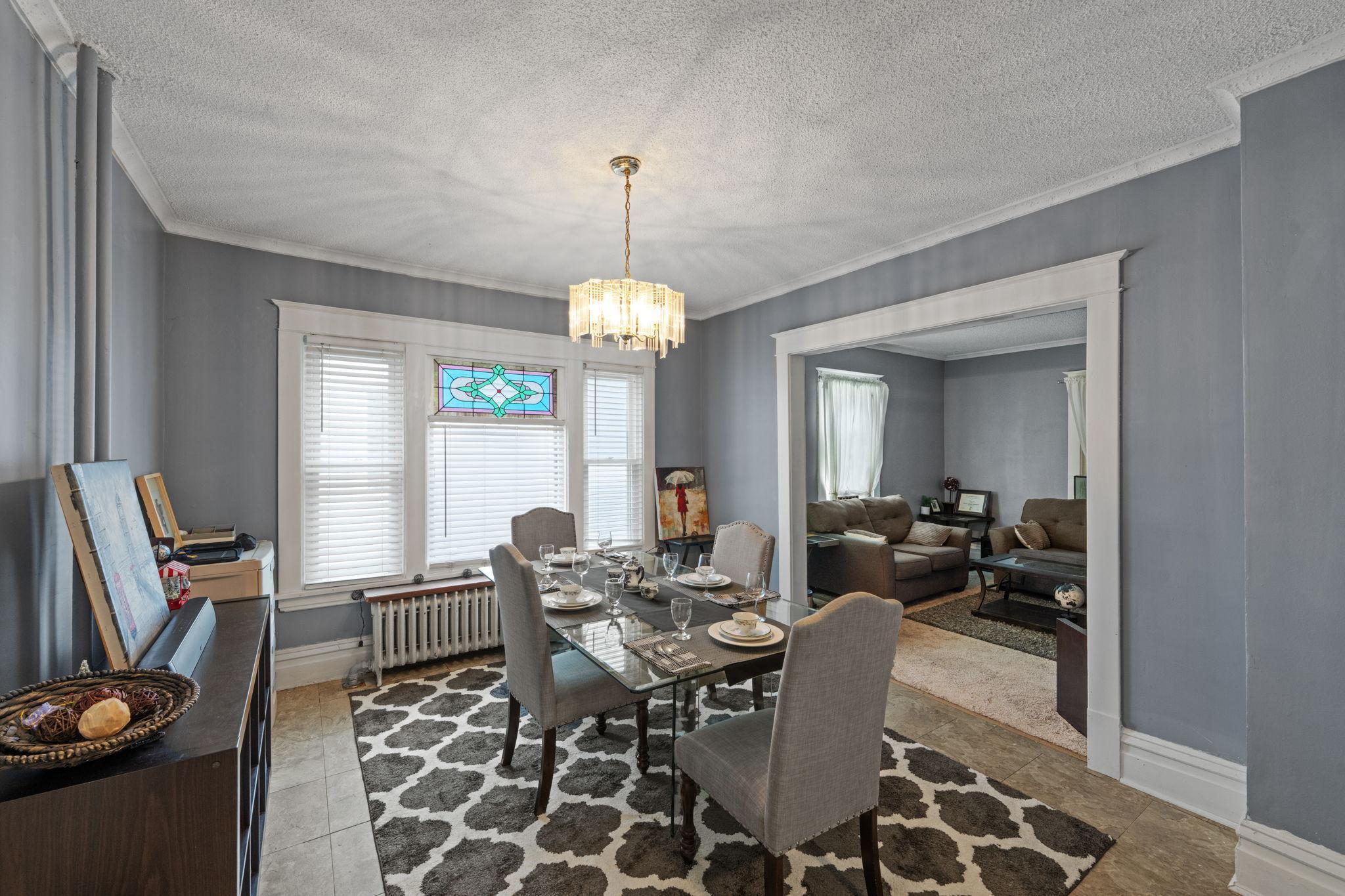 2745 Columbus Avenue