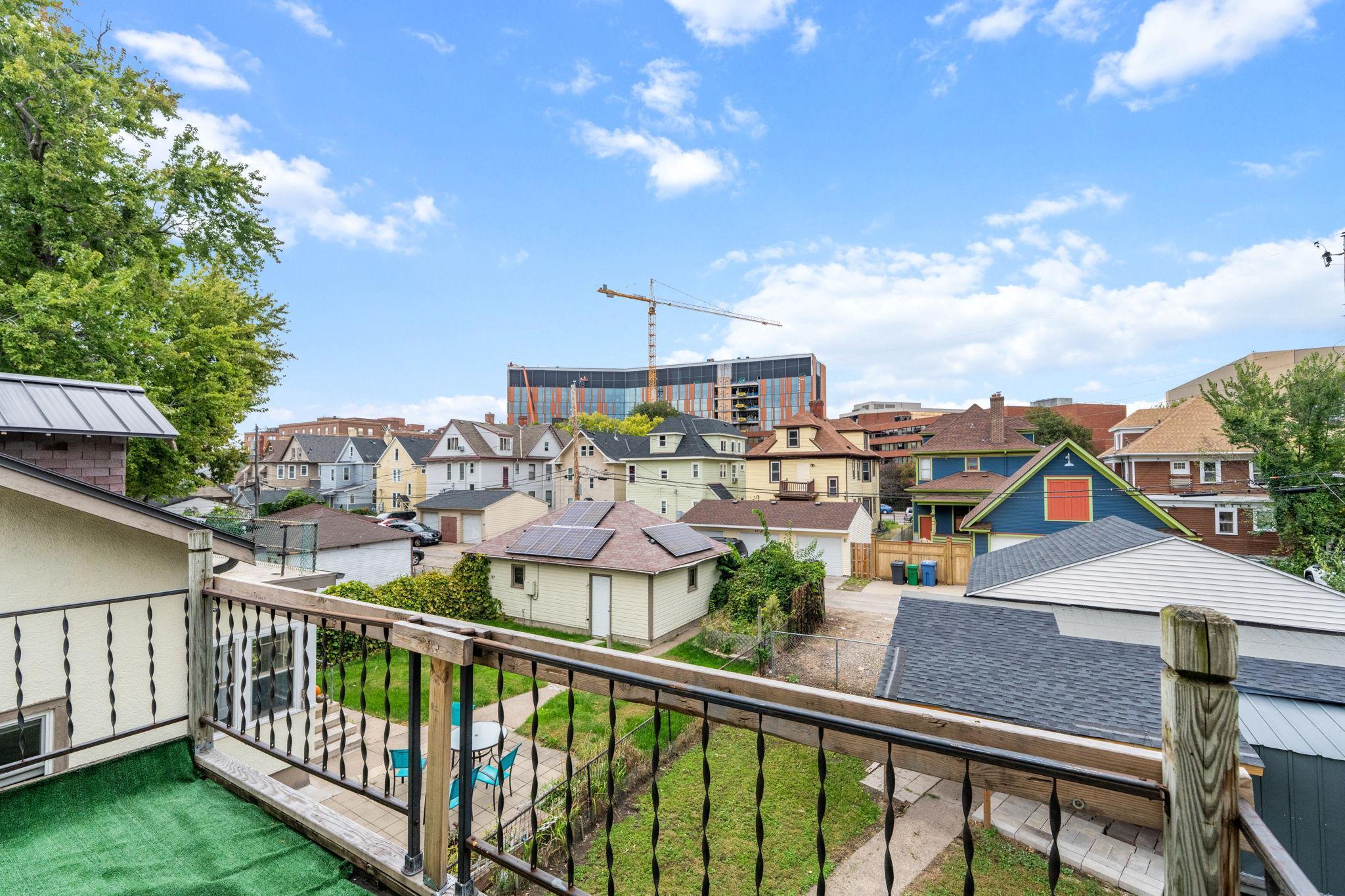 2745 Columbus Avenue