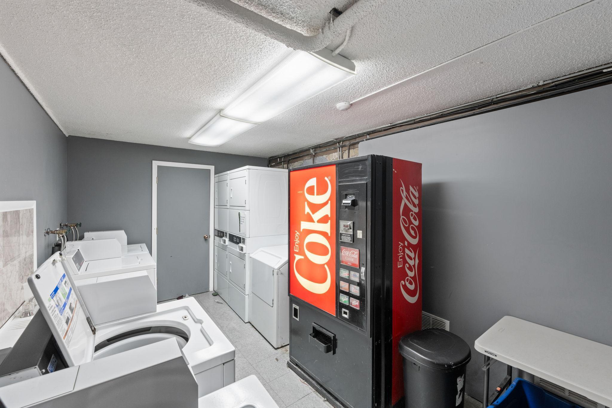 609 S 9th Street Unit: 8