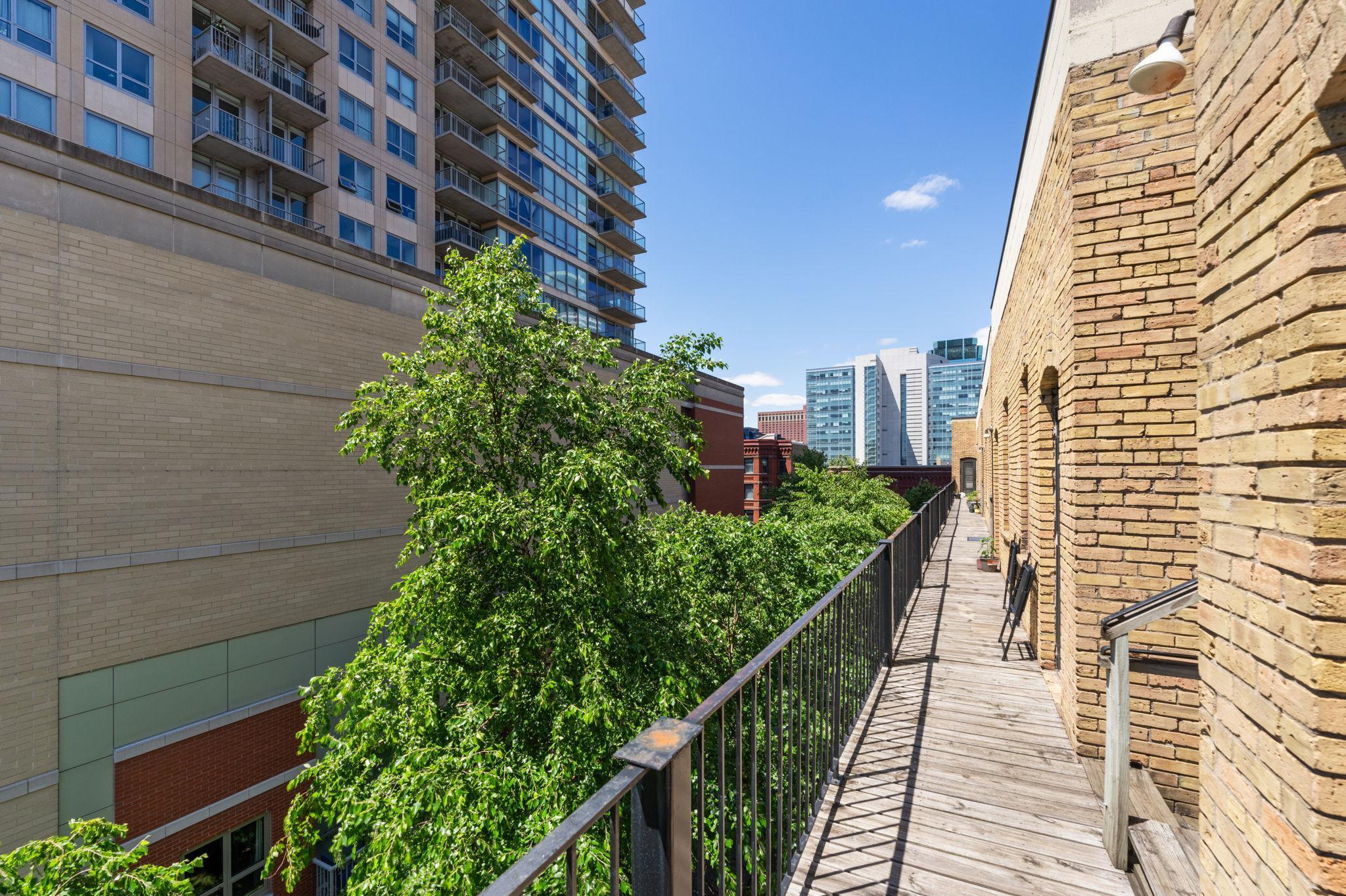 609 S 9th Street Unit: 8