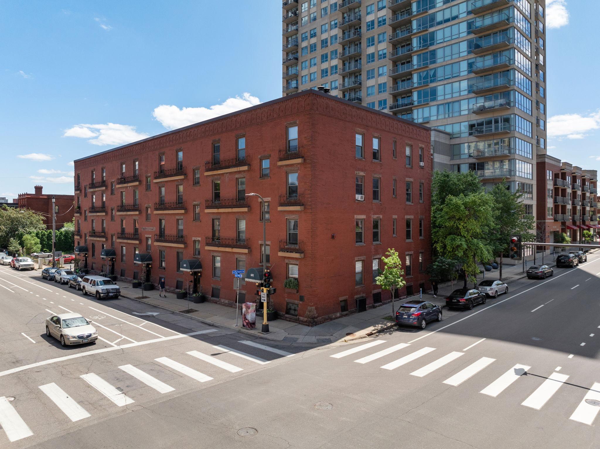609 S 9th Street Unit: 8