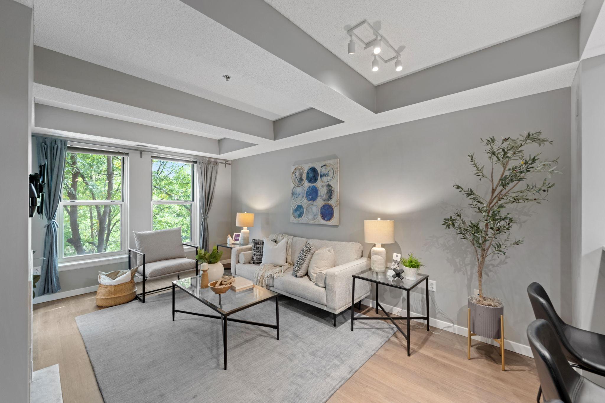 645 N 1st Street Unit: 305