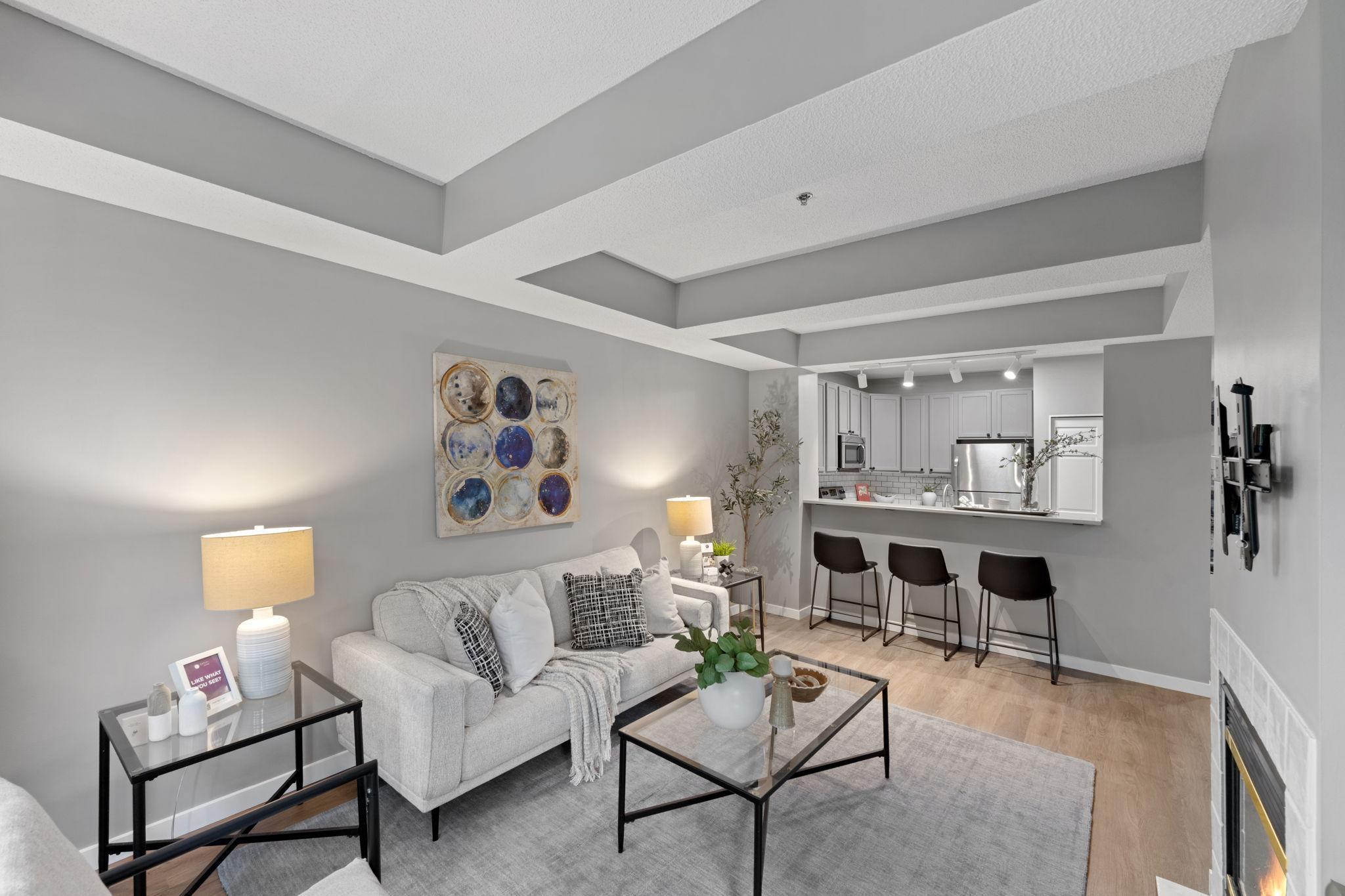 645 N 1st Street Unit: 305