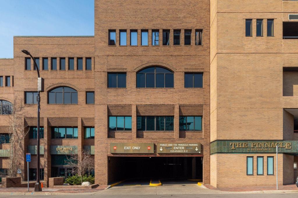 20 2nd Street NE Unit: P504