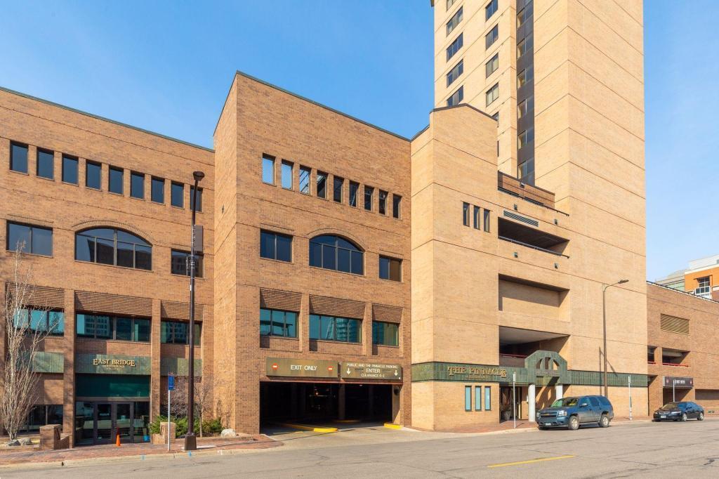 20 2nd Street NE Unit: P504