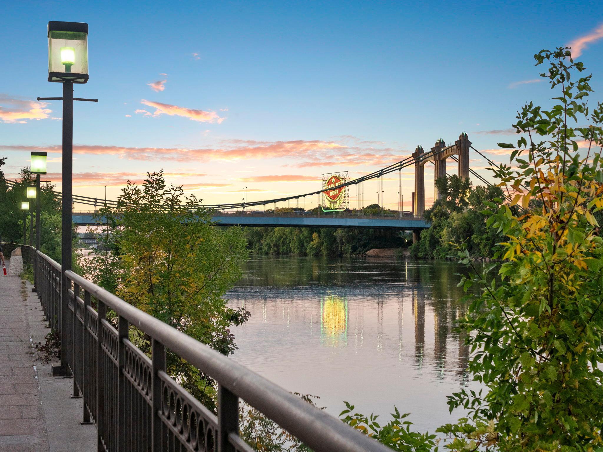 718 Washington Avenue N Unit: 602