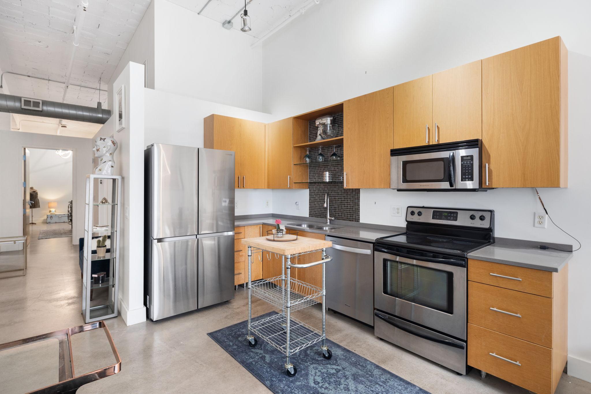 718 Washington Avenue N Unit: 602