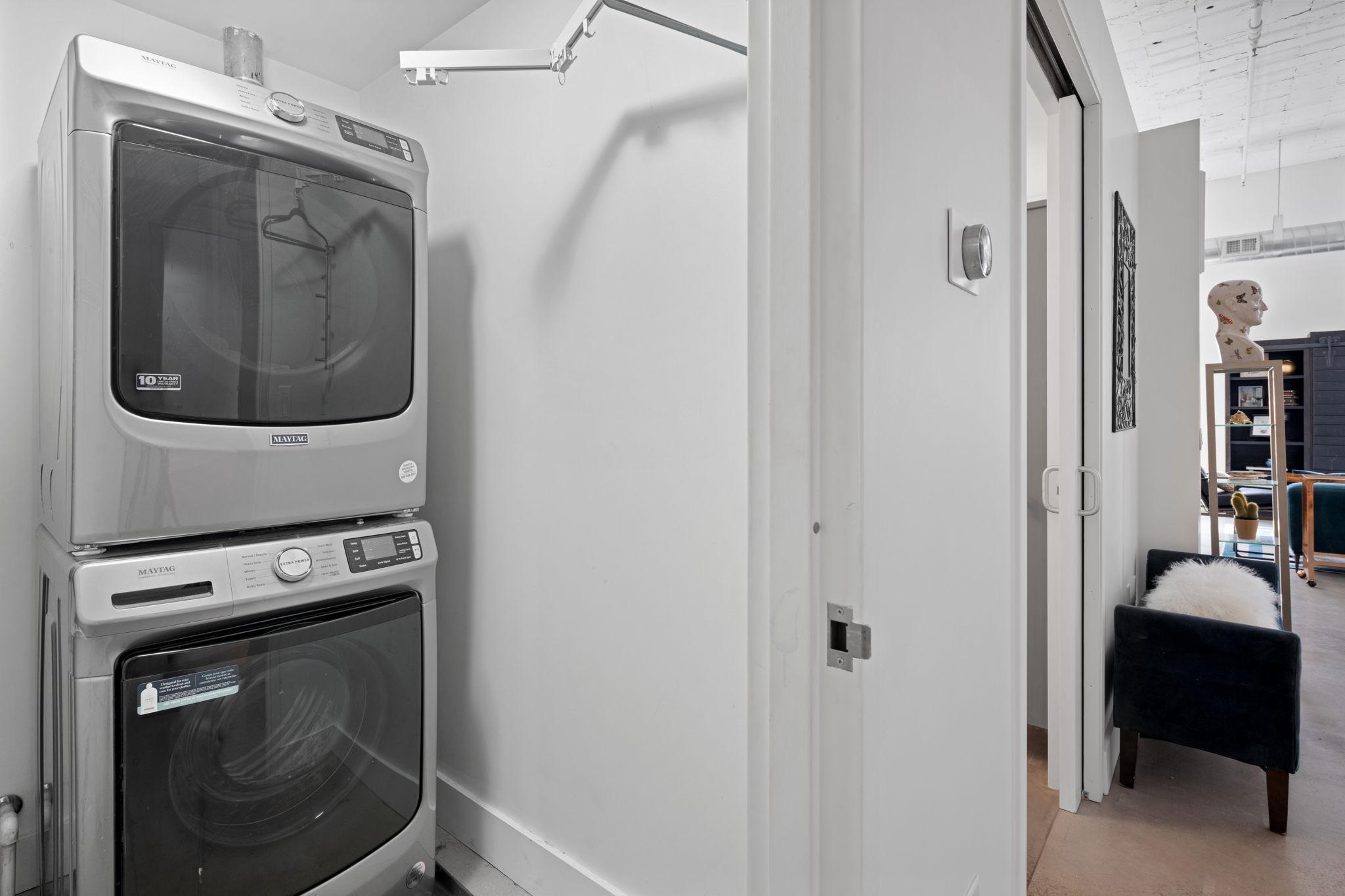 718 Washington Avenue N Unit: 602