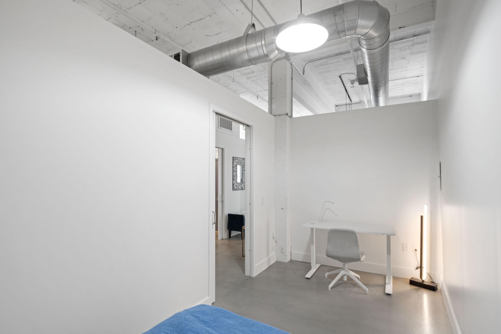 718 Washington Avenue N Unit: 602