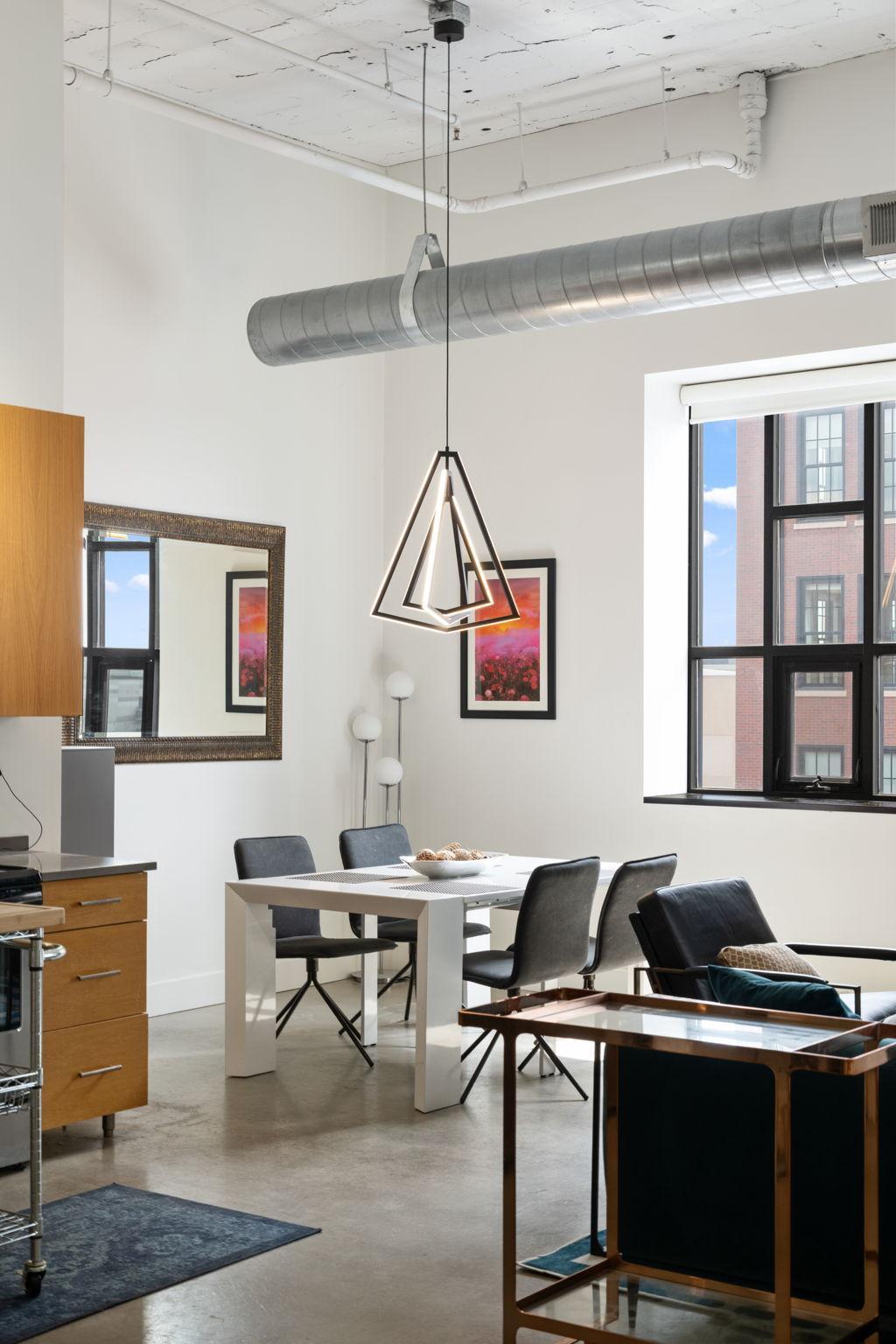 718 Washington Avenue N Unit: 602