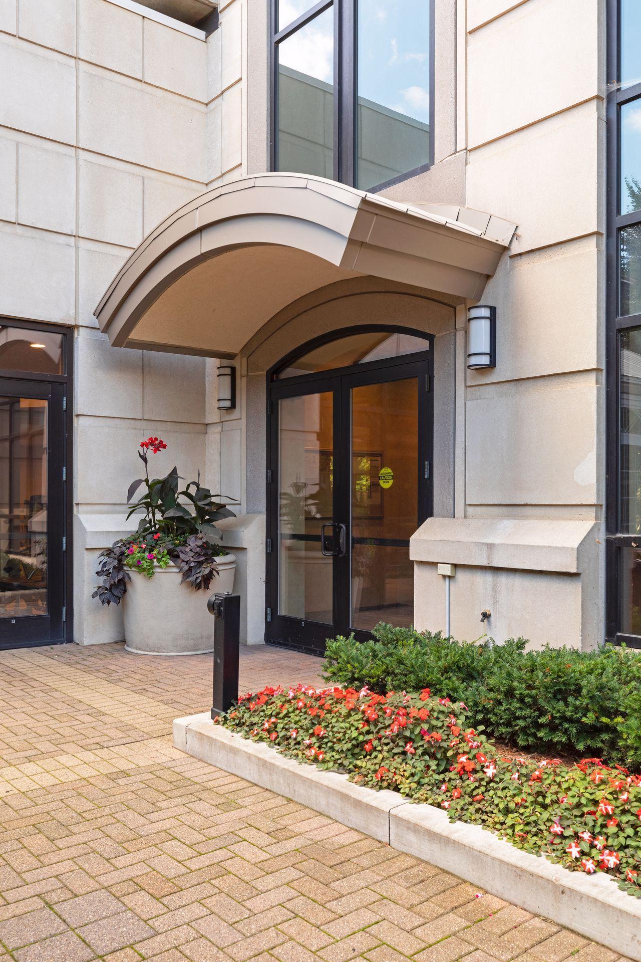 500 E Grant Street Unit: 1102