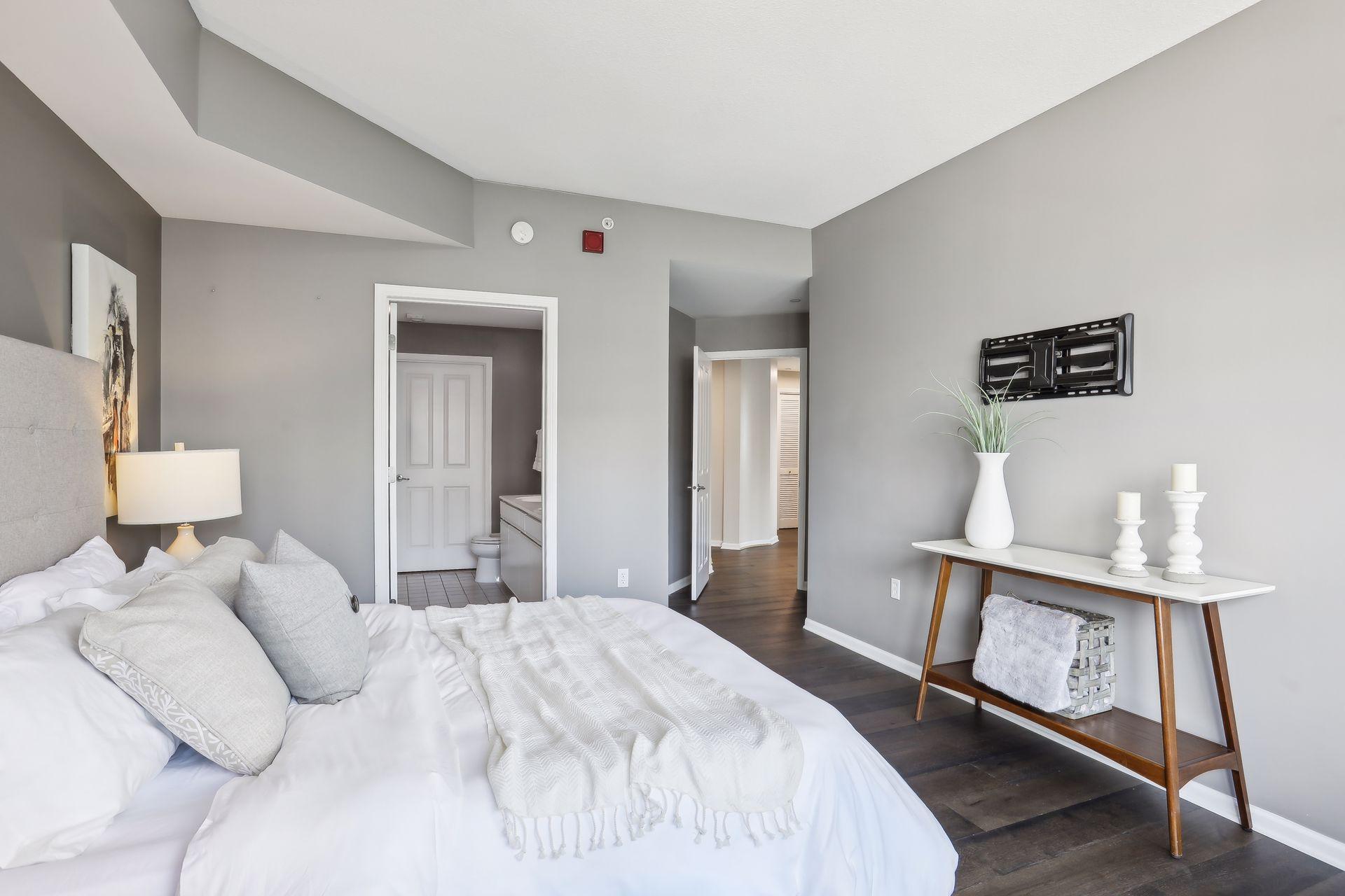 500 E Grant Street Unit: 1102