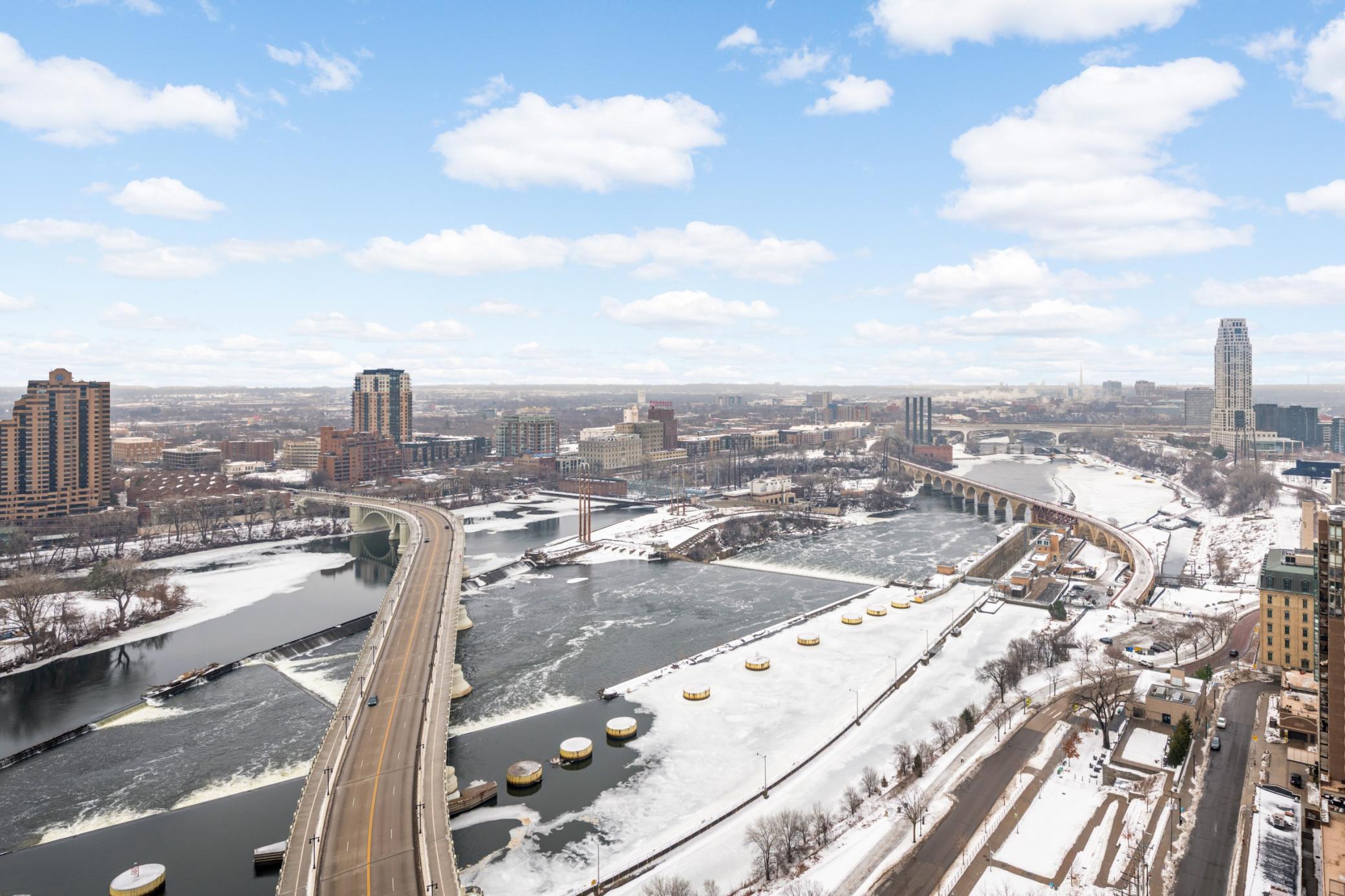 100 3rd Avenue S Unit: 2602