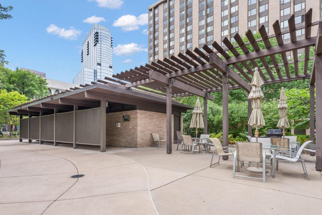 15 S 1st Street Unit: A1211