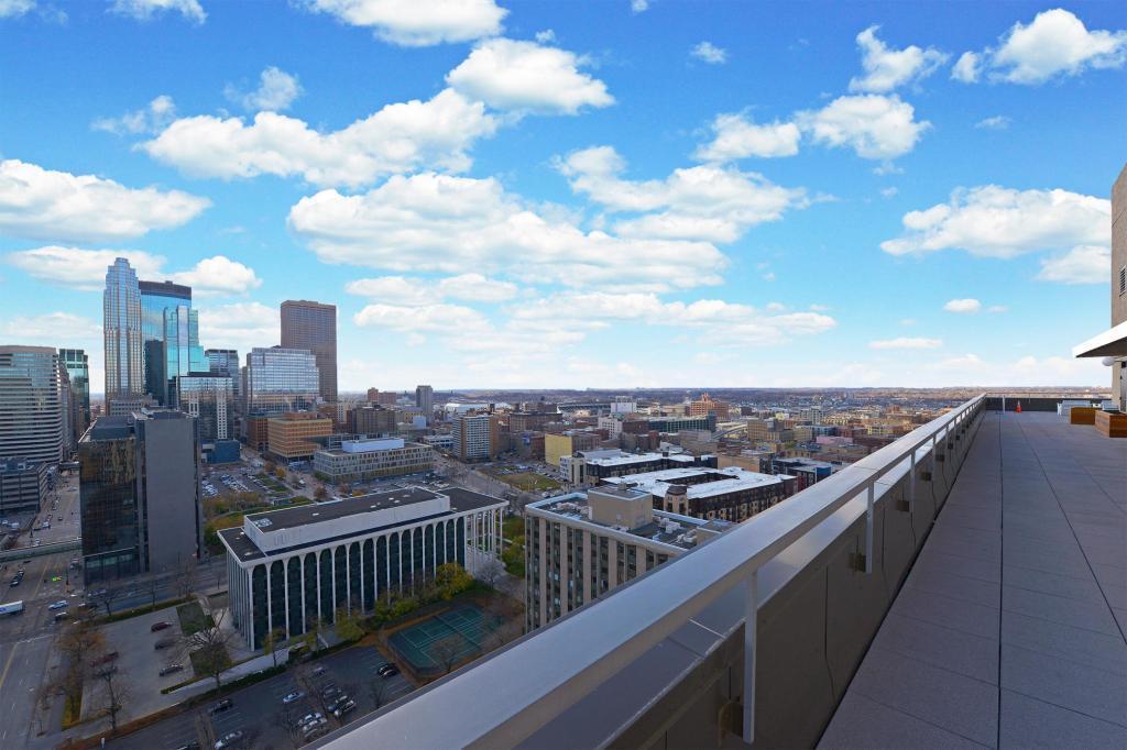 15 S 1st Street Unit: A1211