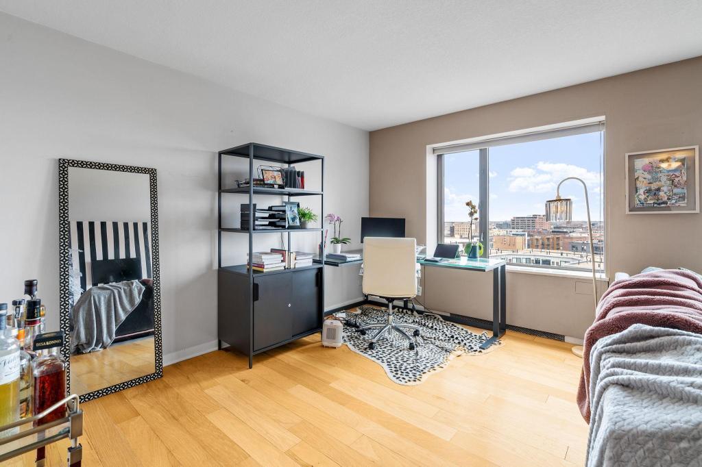 15 S 1st Street Unit: A1211