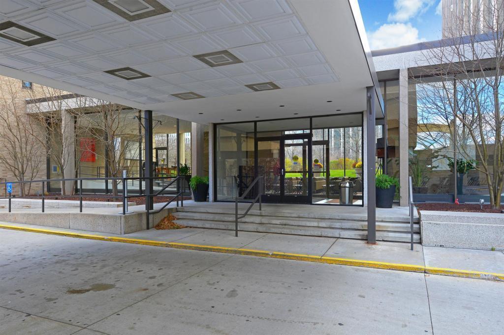 15 S 1st Street Unit: A1211