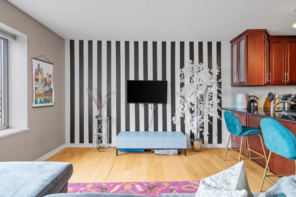 15 S 1st Street Unit: A1211