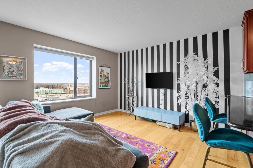 15 S 1st Street Unit: A1211