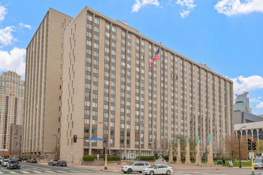 15 S 1st Street Unit: A1211