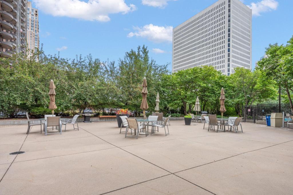 15 S 1st Street Unit: A1211