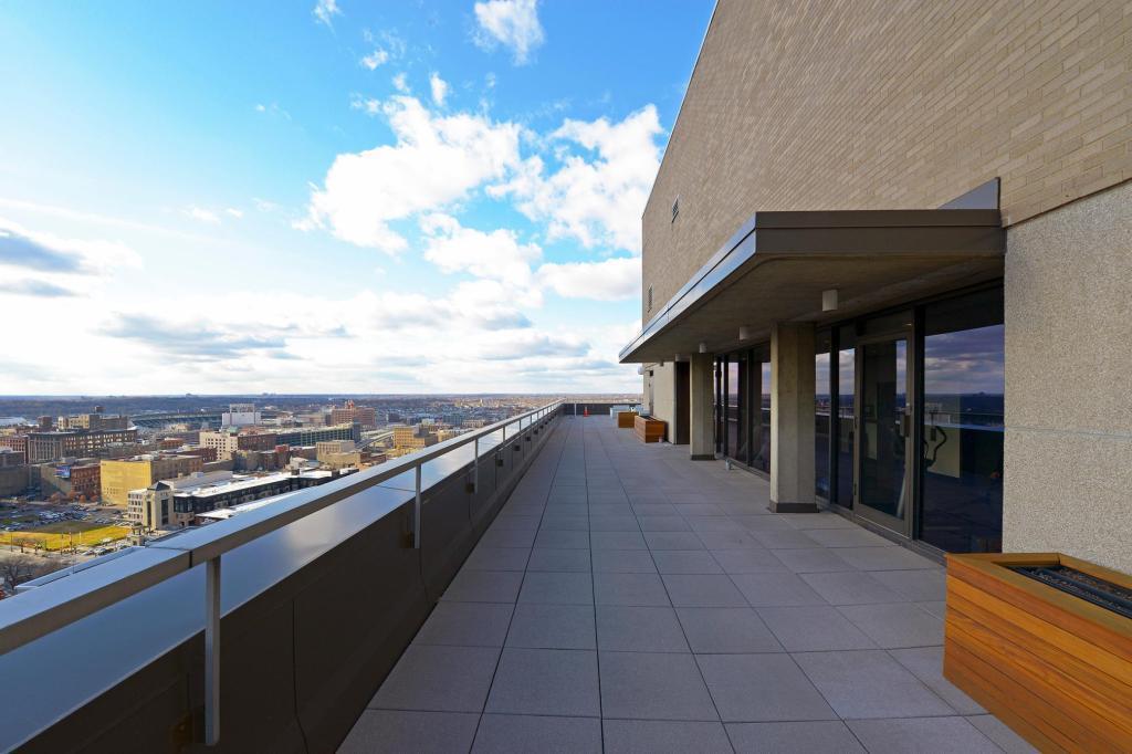 15 S 1st Street Unit: A1211