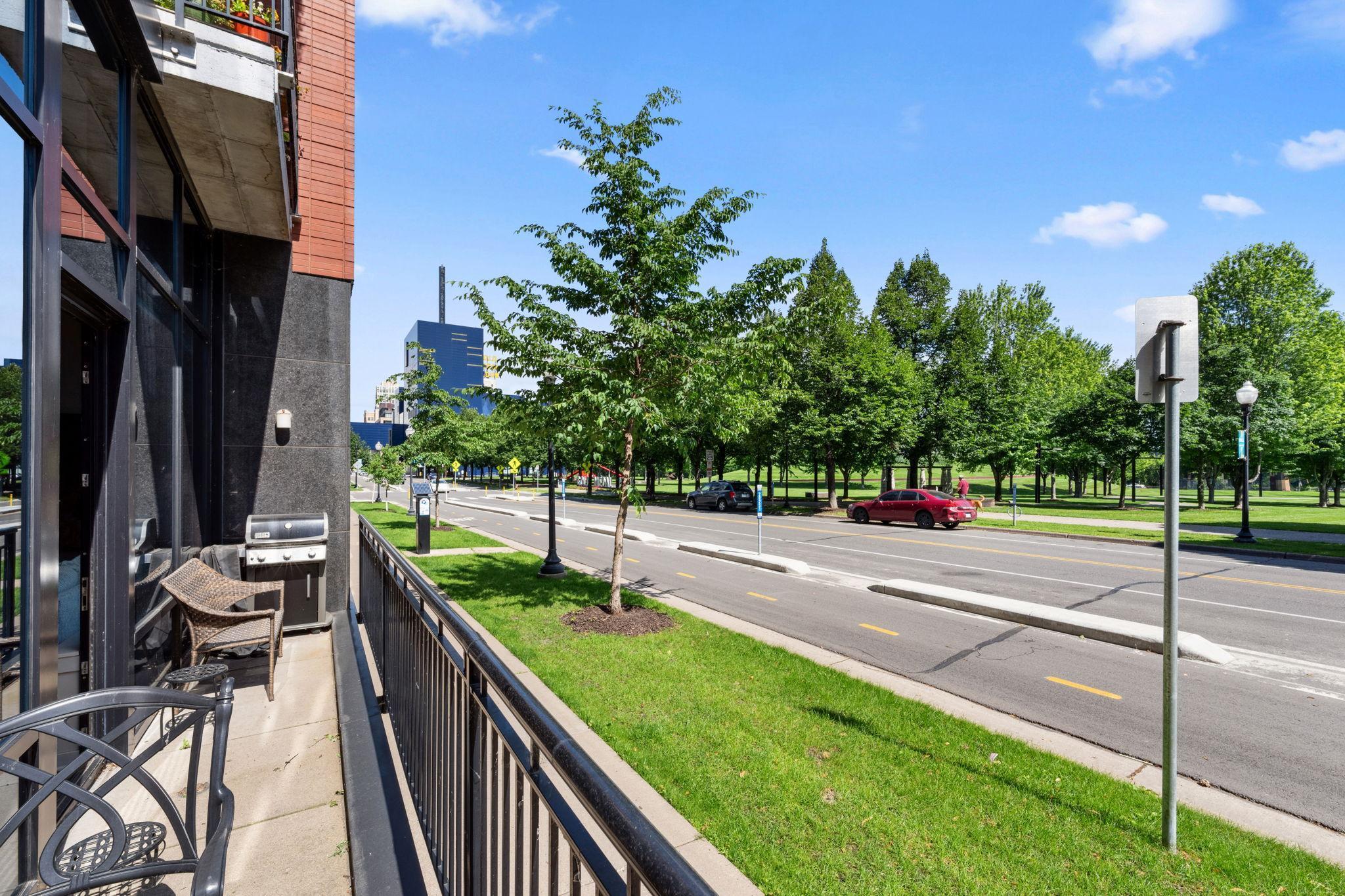 215 10th Avenue S Unit: 112