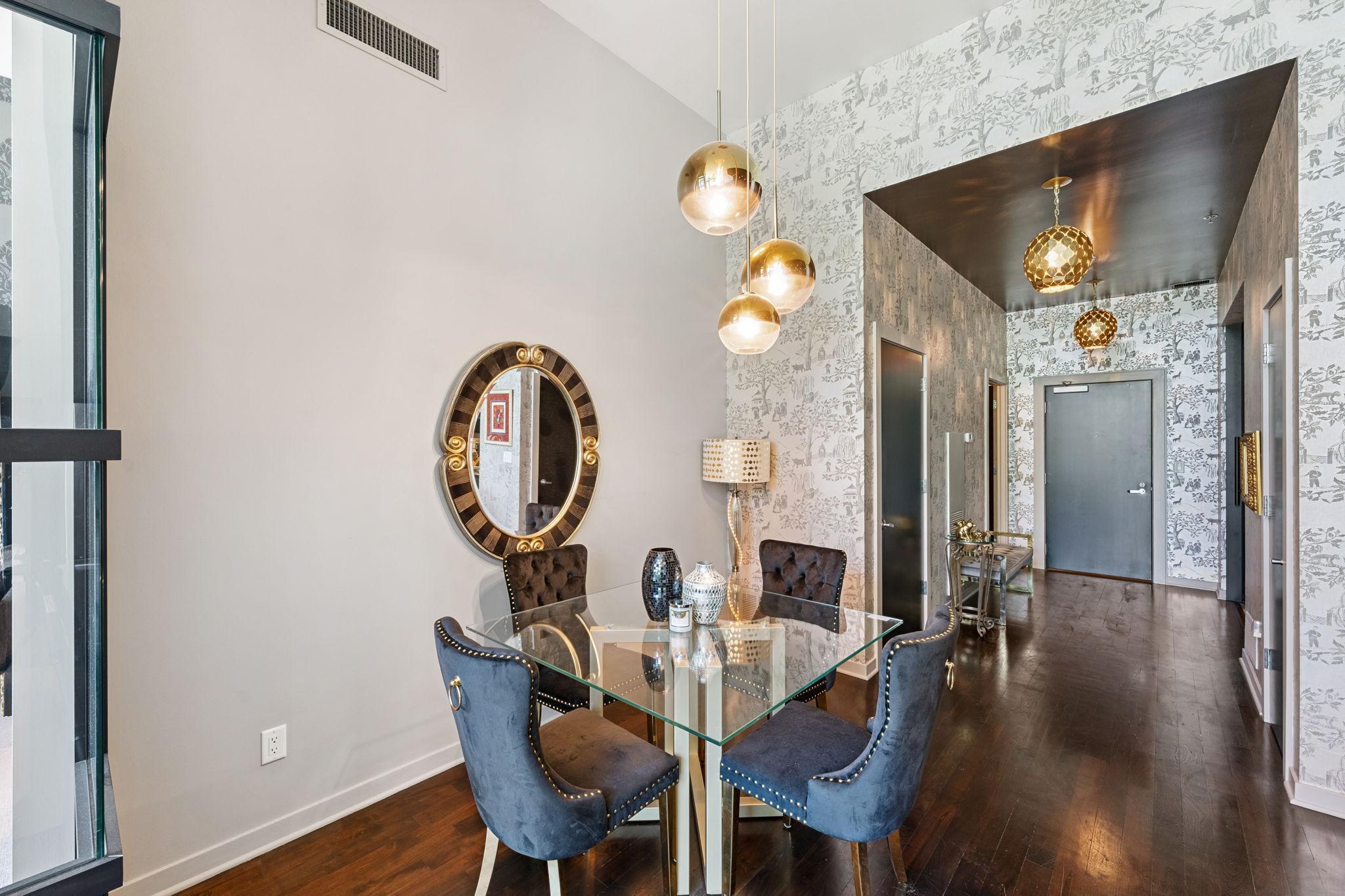 215 10th Avenue S Unit: 112